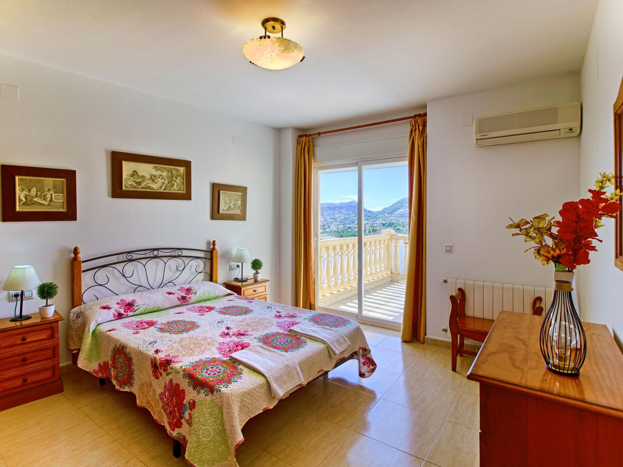 Foto 5 - Casa con 4 camere da letto a Calp con piscina privata e vista mare