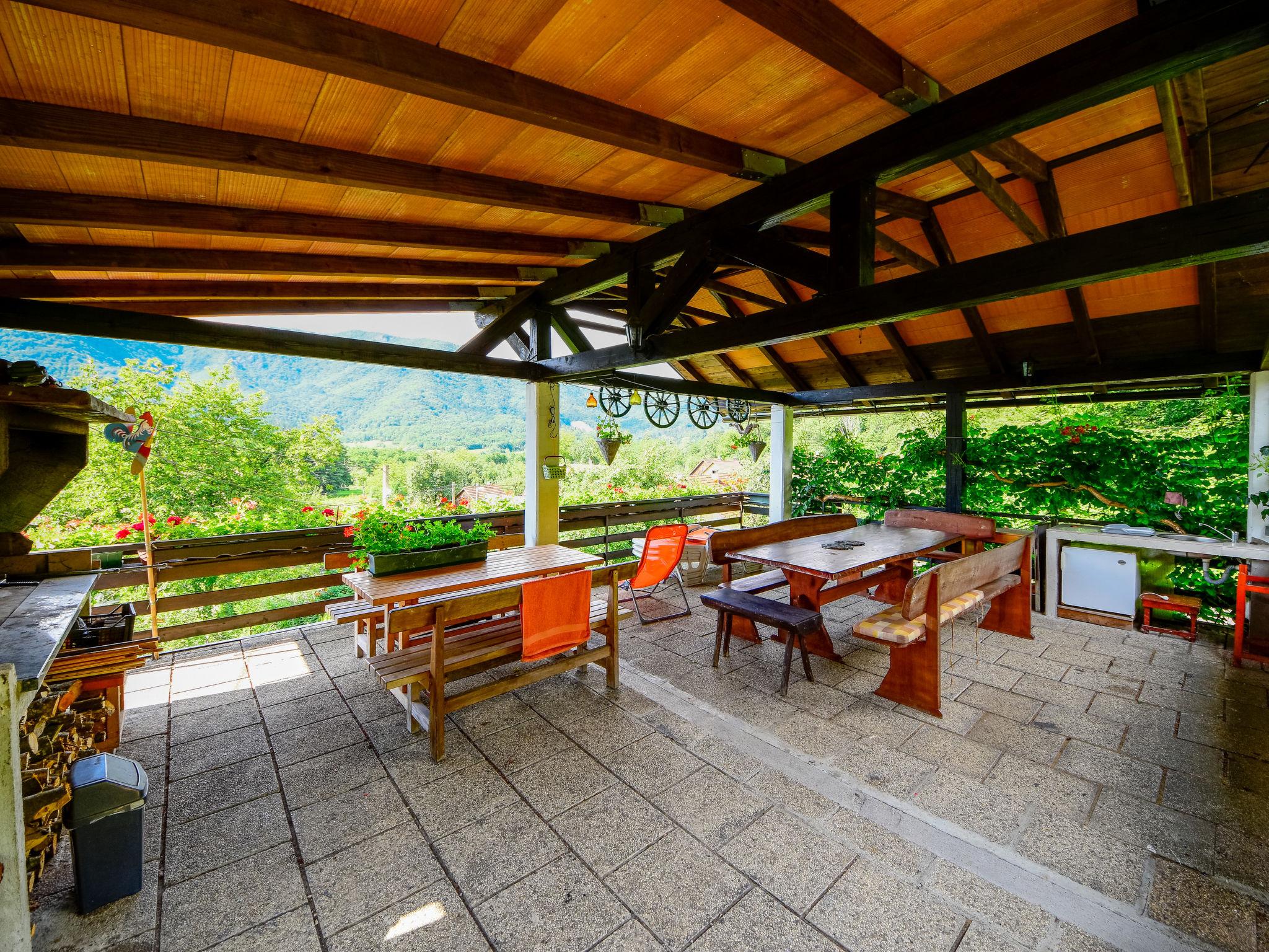 Photo 23 - Maison de 3 chambres à Delnice avec piscine privée et terrasse