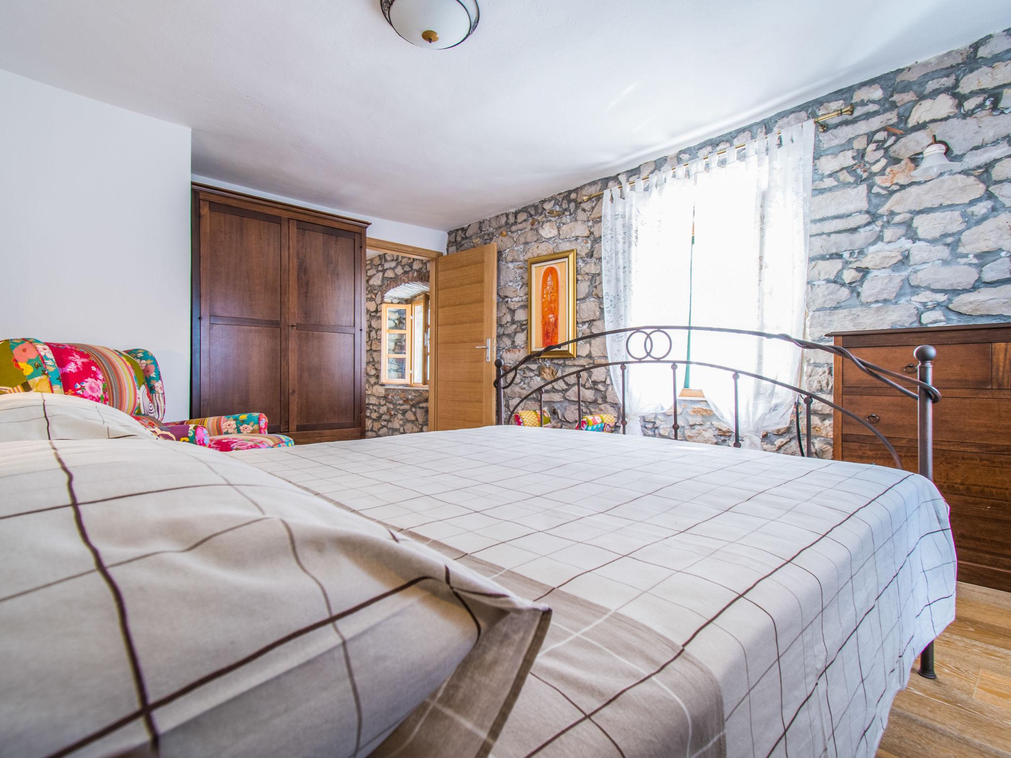 Foto 12 - Casa con 2 camere da letto a Sebenico con terrazza e vista mare