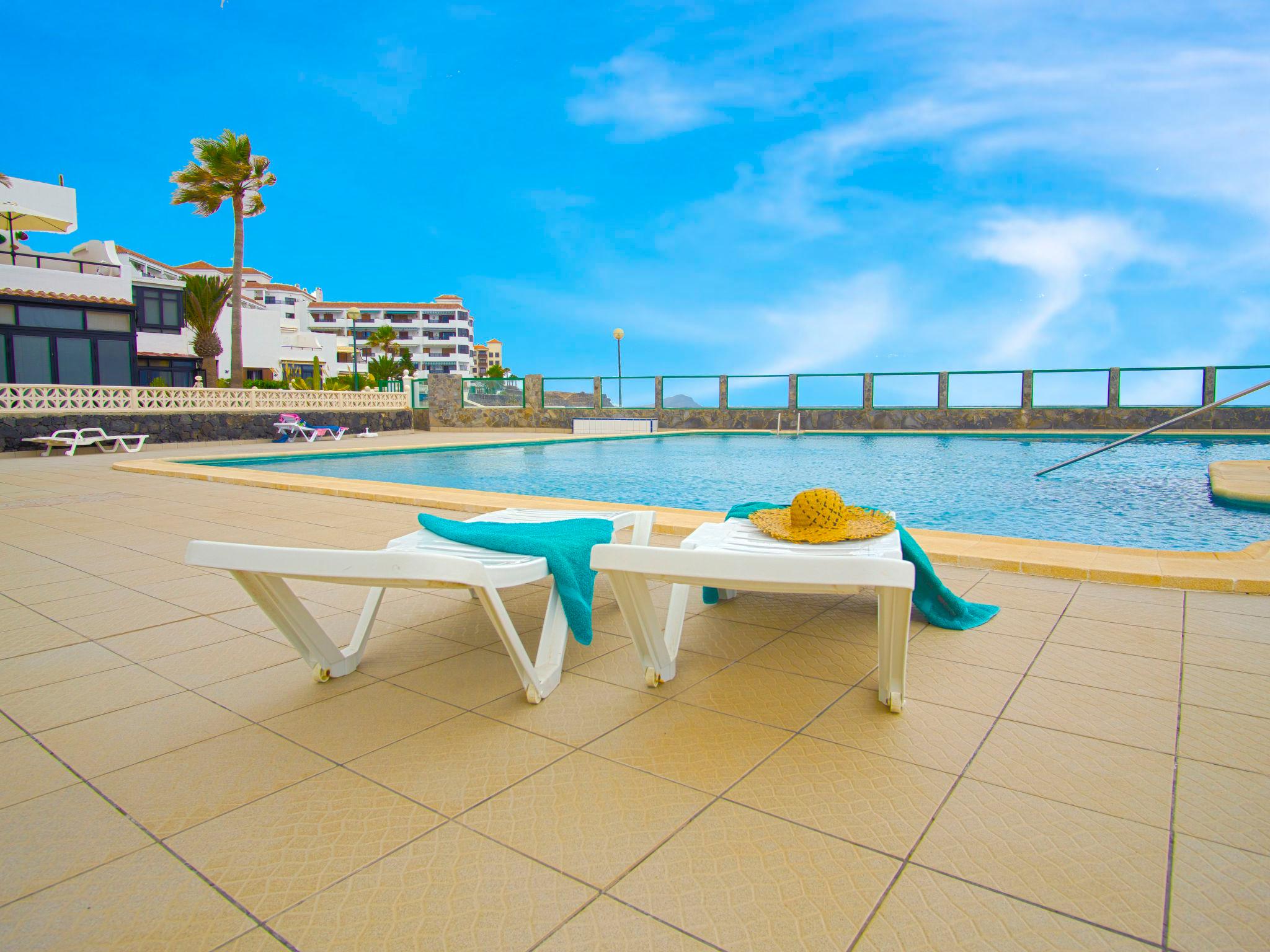 Foto 1 - Apartamento de 1 quarto em Arona com piscina privada e vistas do mar