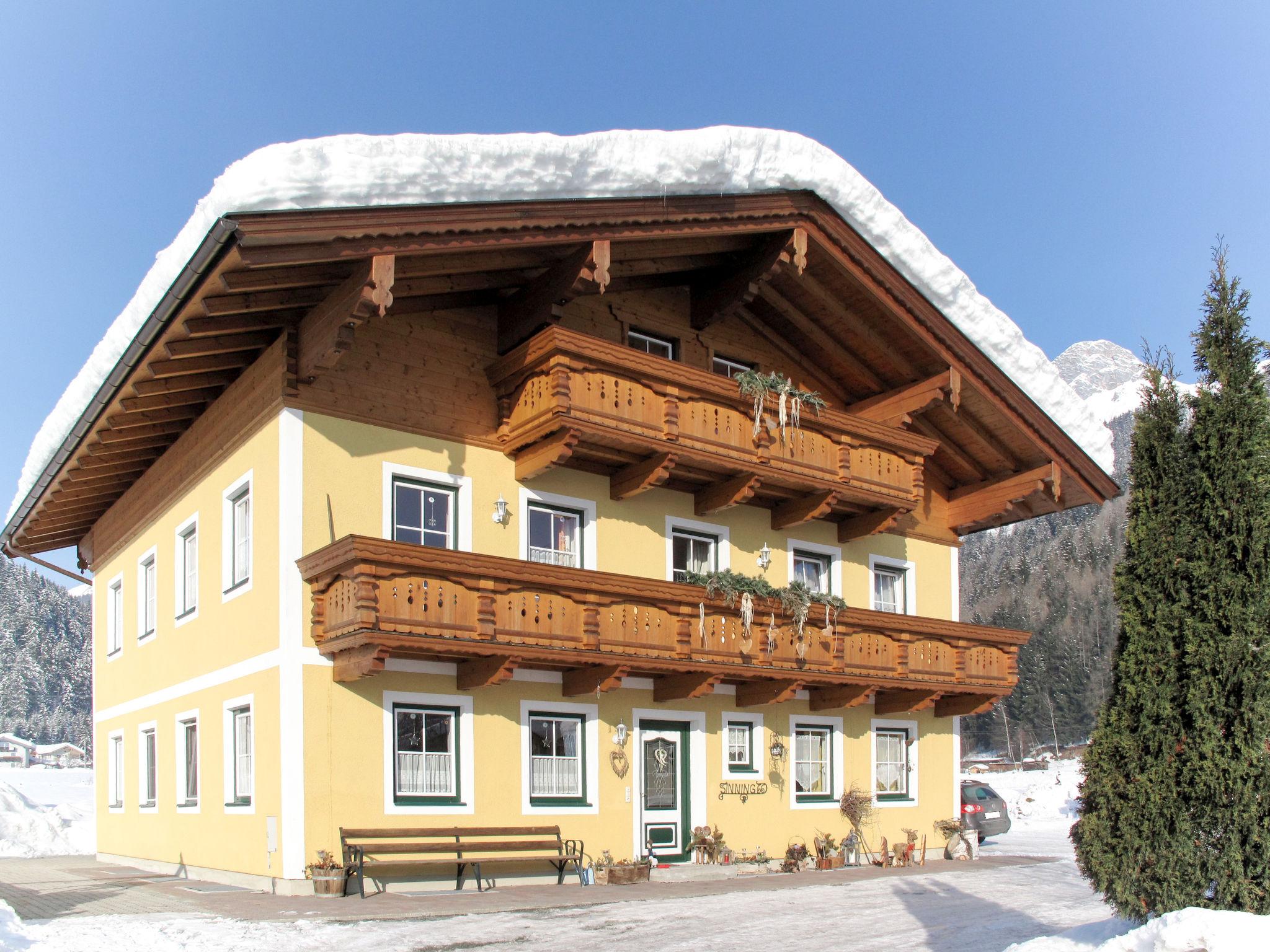 Foto 9 - Apartamento de 2 quartos em Leogang com piscina e vista para a montanha