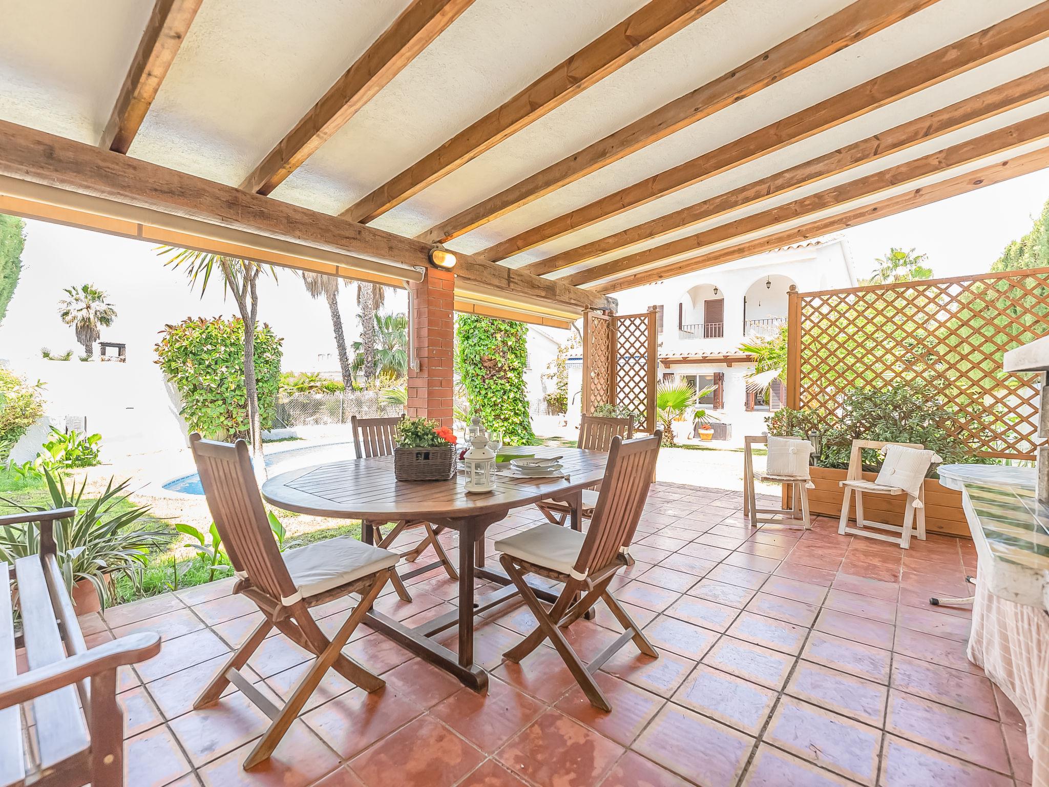 Photo 5 - Maison de 3 chambres à Roda de Berà avec piscine privée et jardin