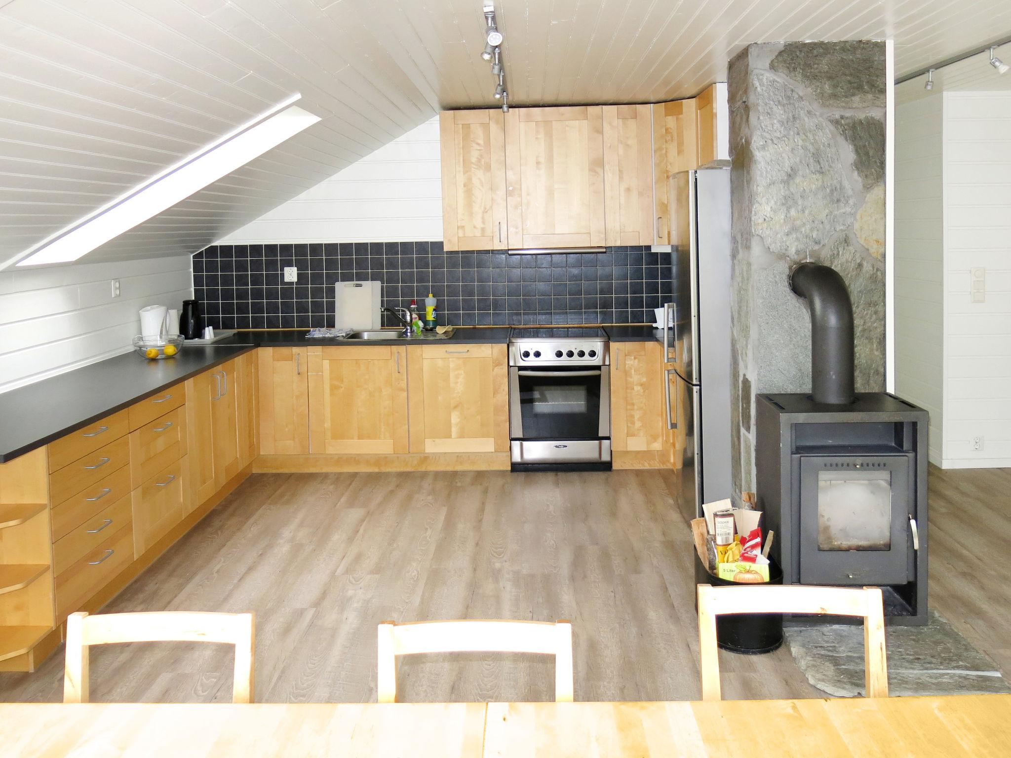 Foto 3 - Casa de 4 habitaciones en Vik i Sogn con terraza y sauna