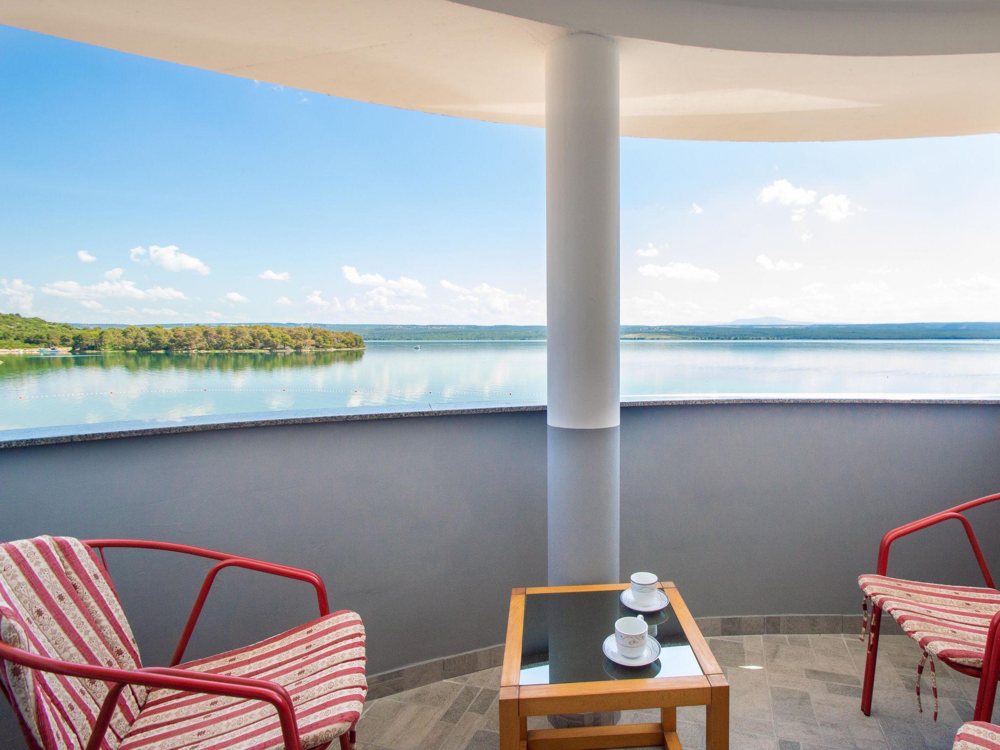Photo 1 - 1 bedroom Apartment in Sibenik with garden and sea view