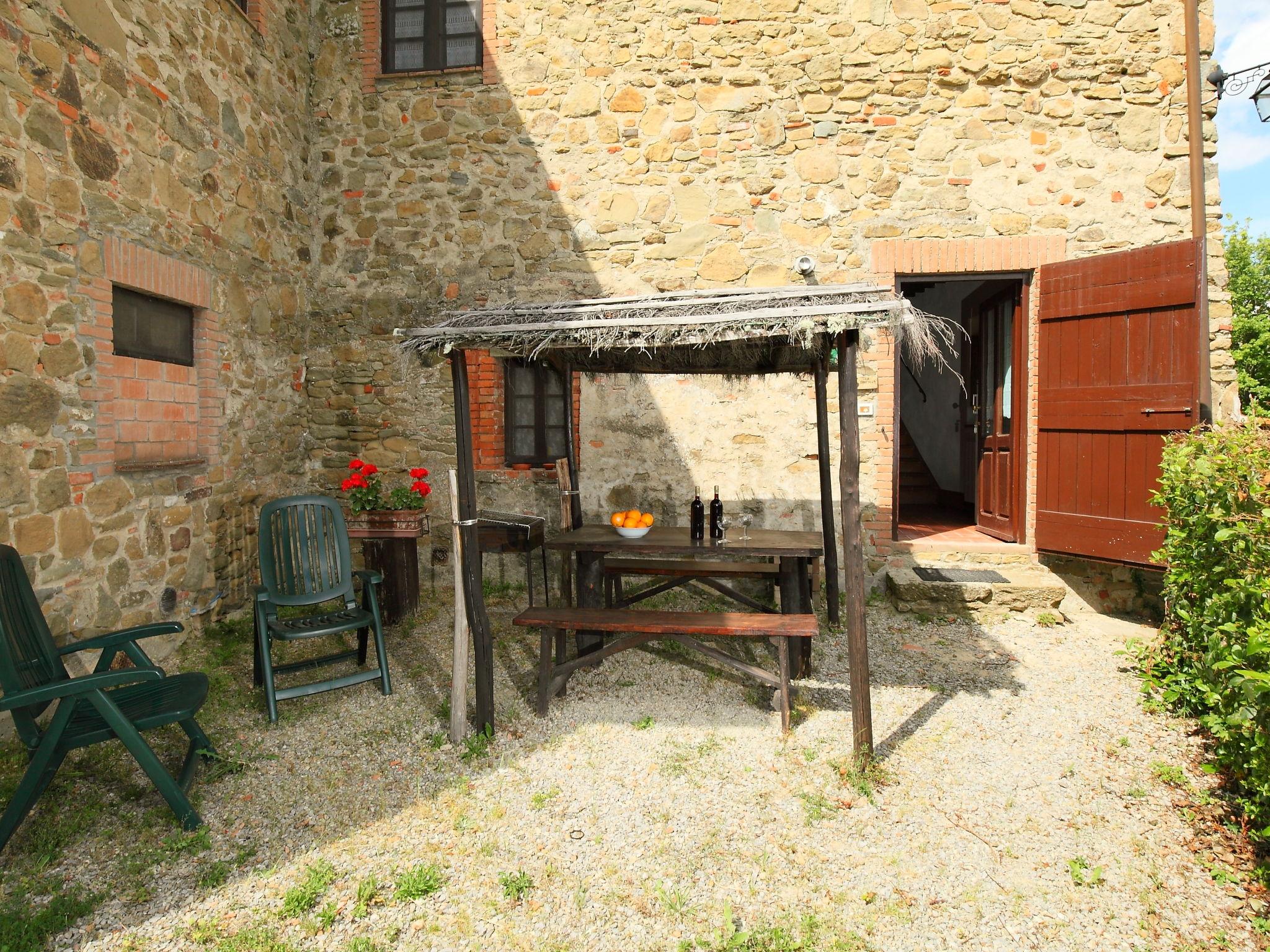 Photo 15 - Appartement de 2 chambres à Gaiole in Chianti avec piscine et jardin