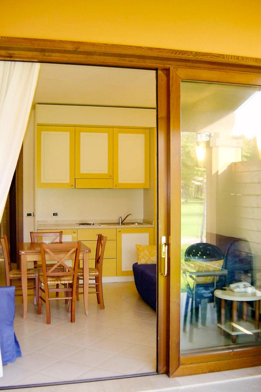 Foto 7 - Casa con 1 camera da letto a Padenghe sul Garda con piscina e vista sulle montagne