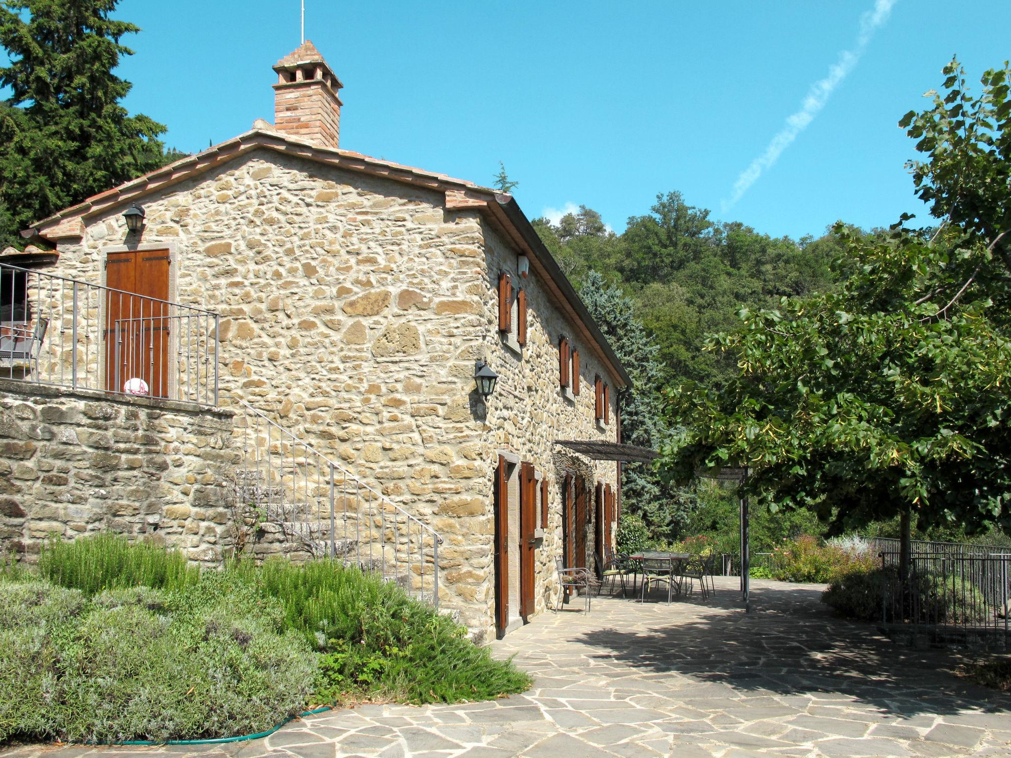 Foto 3 - Casa con 3 camere da letto a Cortona con giardino e terrazza