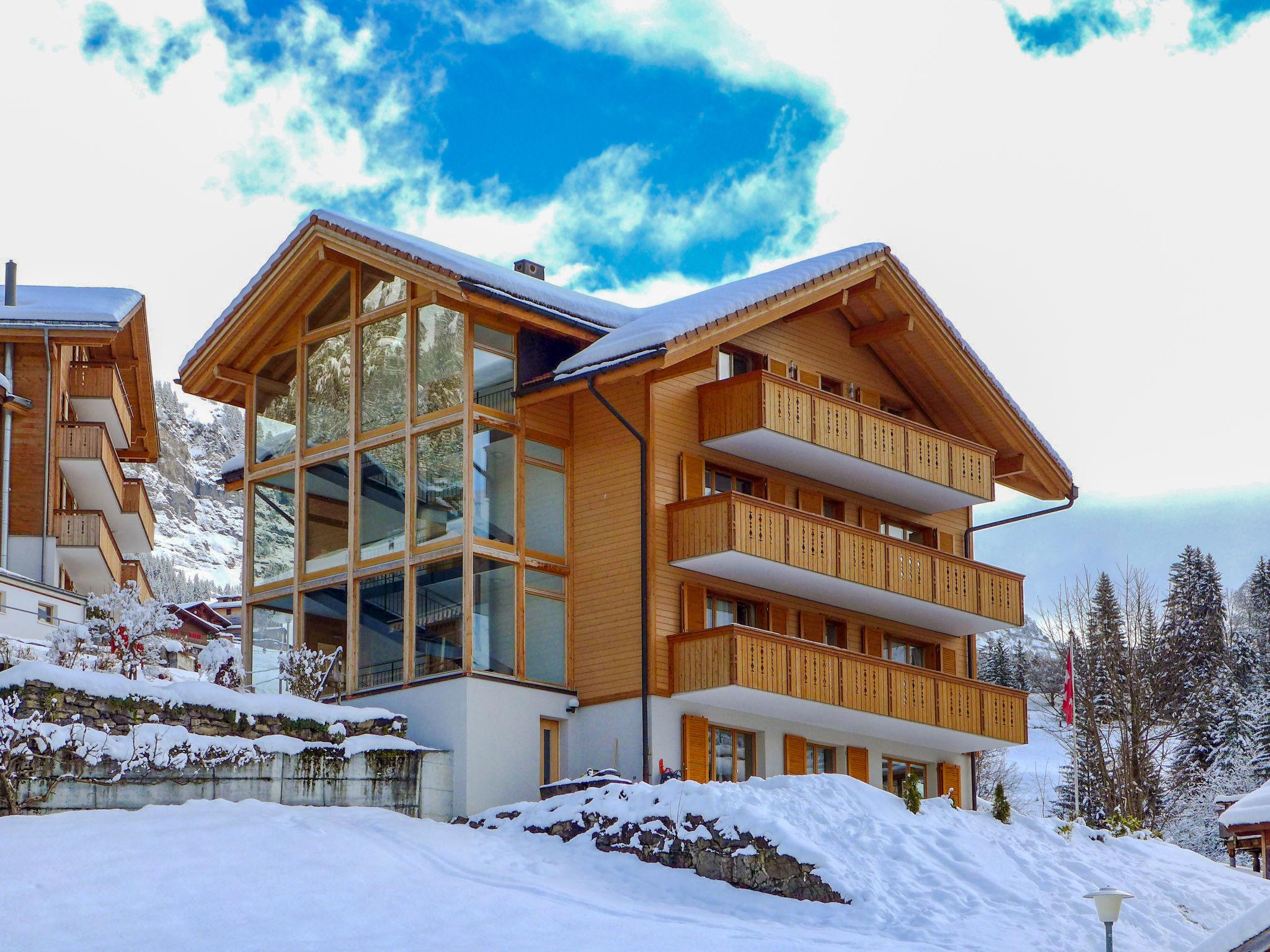 Foto 18 - Appartamento con 2 camere da letto a Lauterbrunnen con terrazza e vista sulle montagne