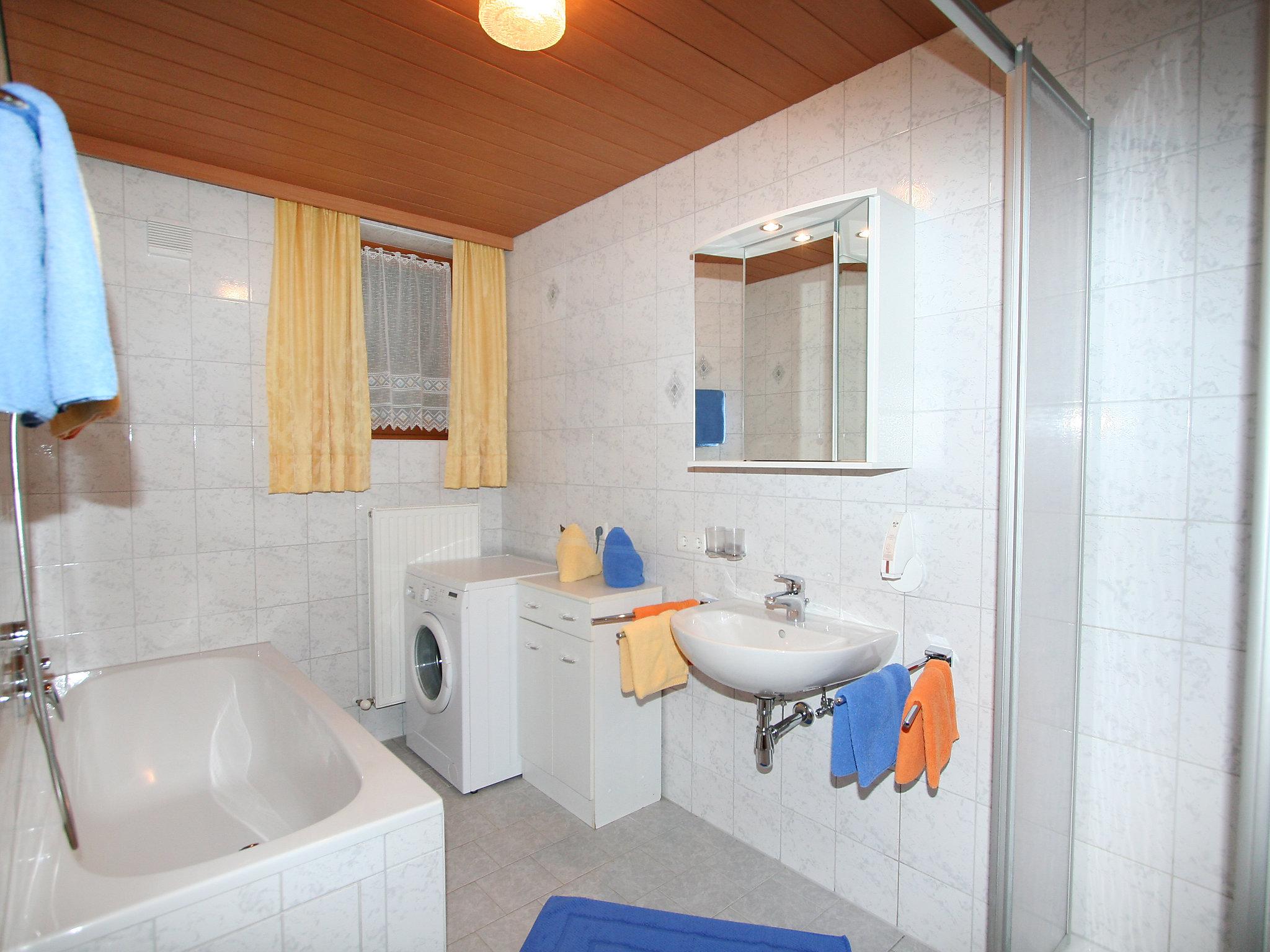 Foto 6 - Apartamento de 2 quartos em Pettneu am Arlberg com jardim e sauna