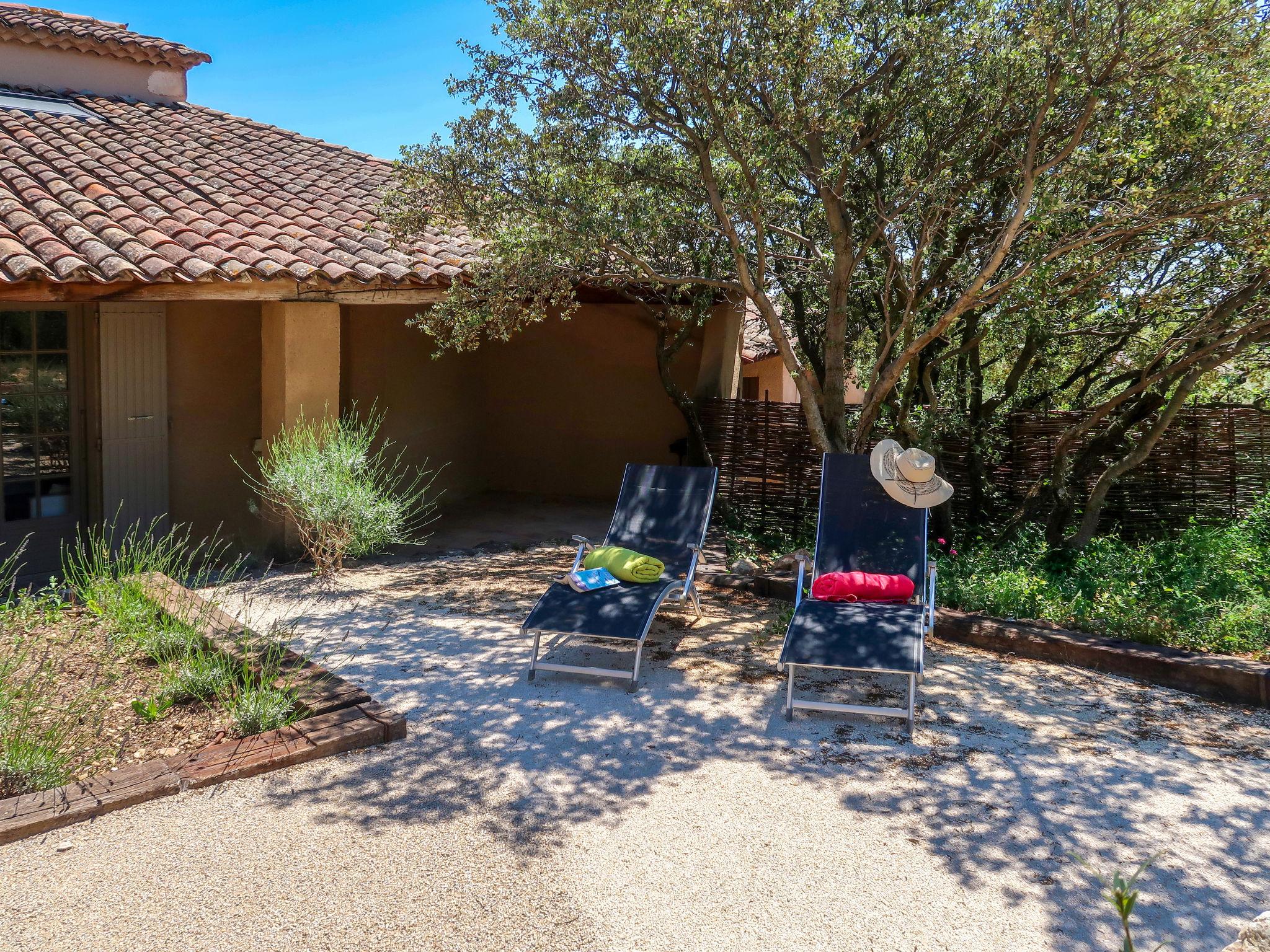 Photo 3 - Maison de 2 chambres à Paradou avec piscine et jardin