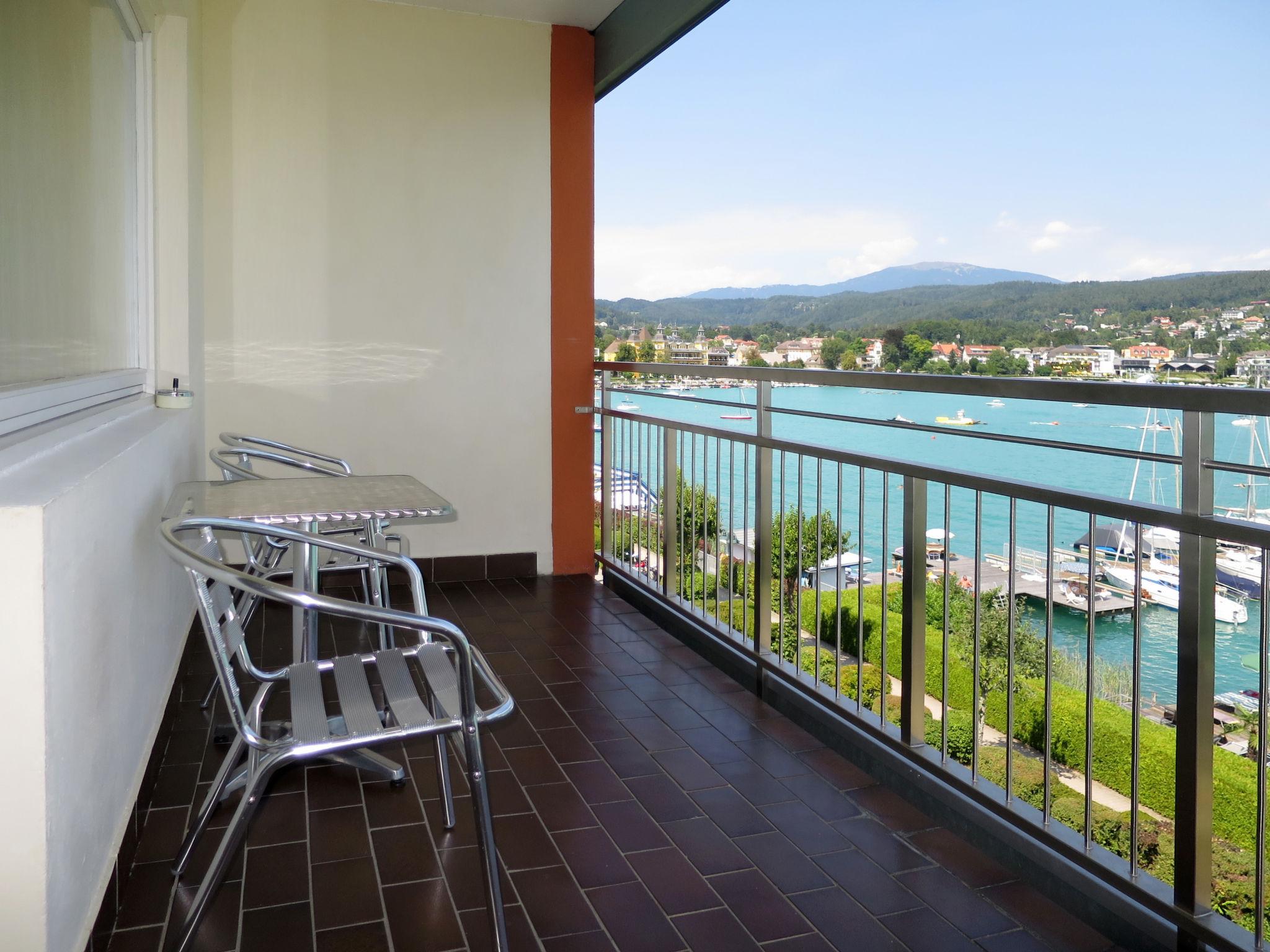 Photo 4 - 1 bedroom Apartment in Velden am Wörther See with mountain view