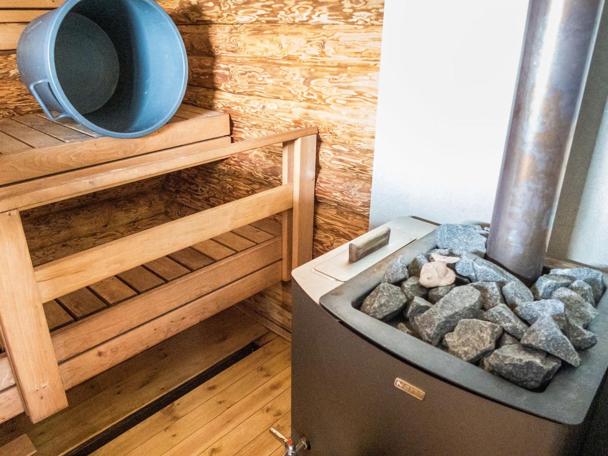 Foto 26 - Casa de 2 habitaciones en Kuusamo con sauna y vistas a la montaña