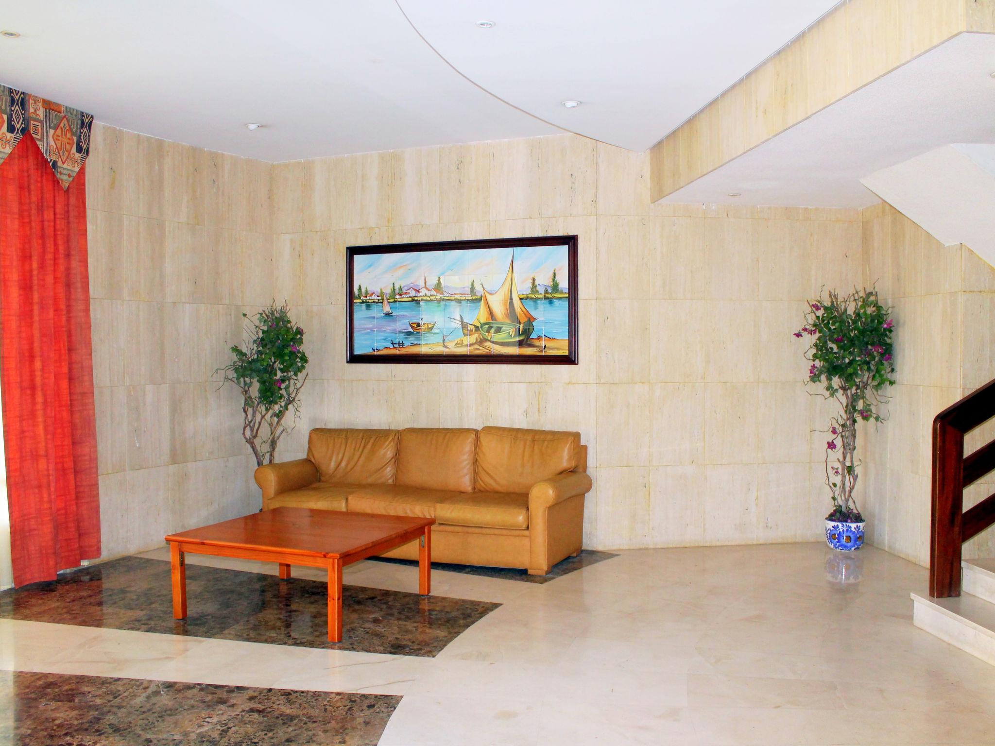 Photo 20 - 1 bedroom Apartment in Benidorm with swimming pool and terrace