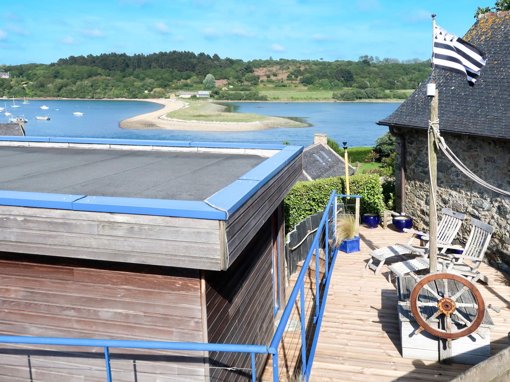 Photo 24 - Maison de 2 chambres à Plouezoc'h avec jardin et vues à la mer