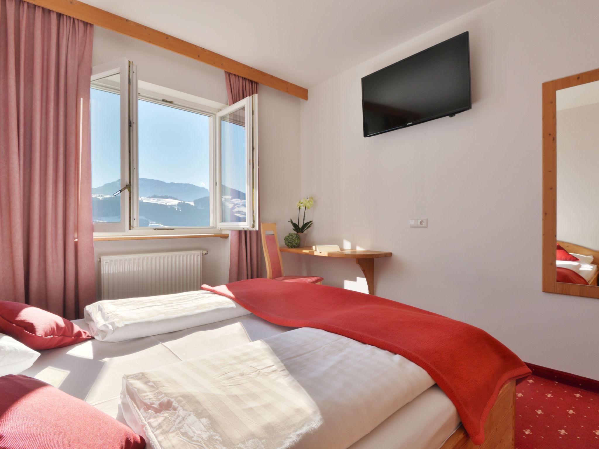 Photo 14 - 1 bedroom Apartment in Villanders with swimming pool and mountain view