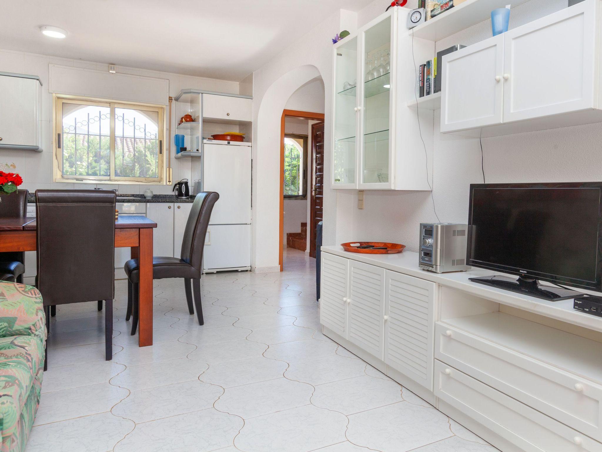 Photo 8 - 3 bedroom House in l'Ametlla de Mar with swimming pool and garden