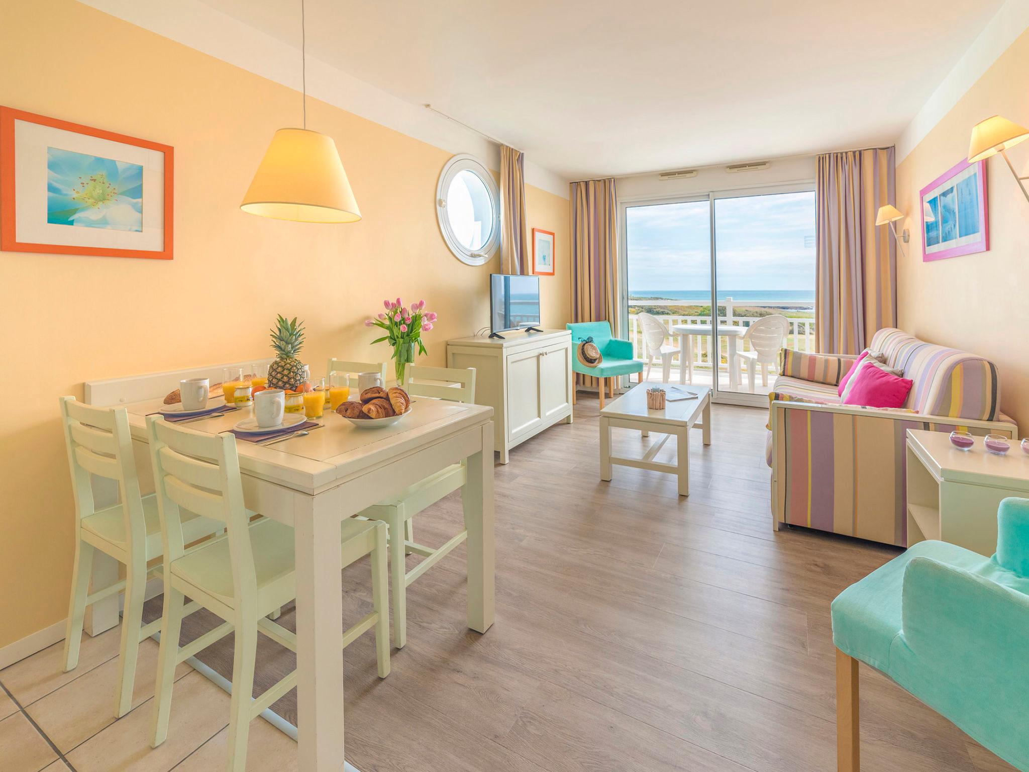 Foto 2 - Apartamento en Les Sables-d'Olonne con piscina y vistas al mar