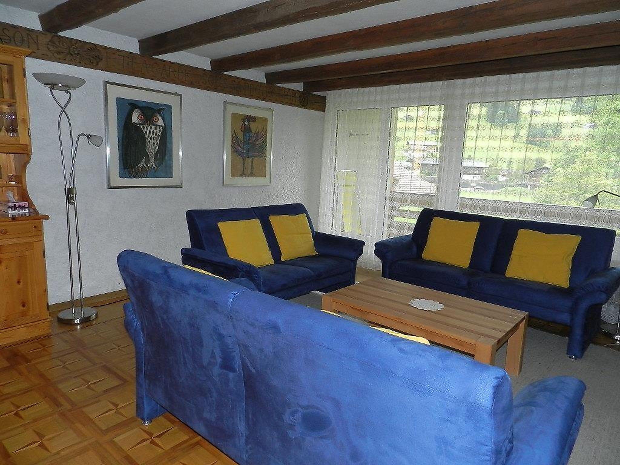 Photo 13 - 3 bedroom Apartment in Saanen