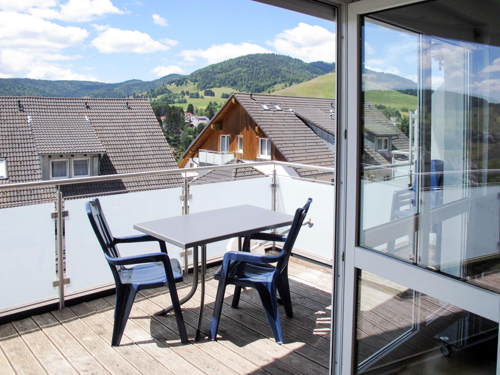 Foto 2 - Apartamento de 4 quartos em Bernau im Schwarzwald com terraço e vista para a montanha