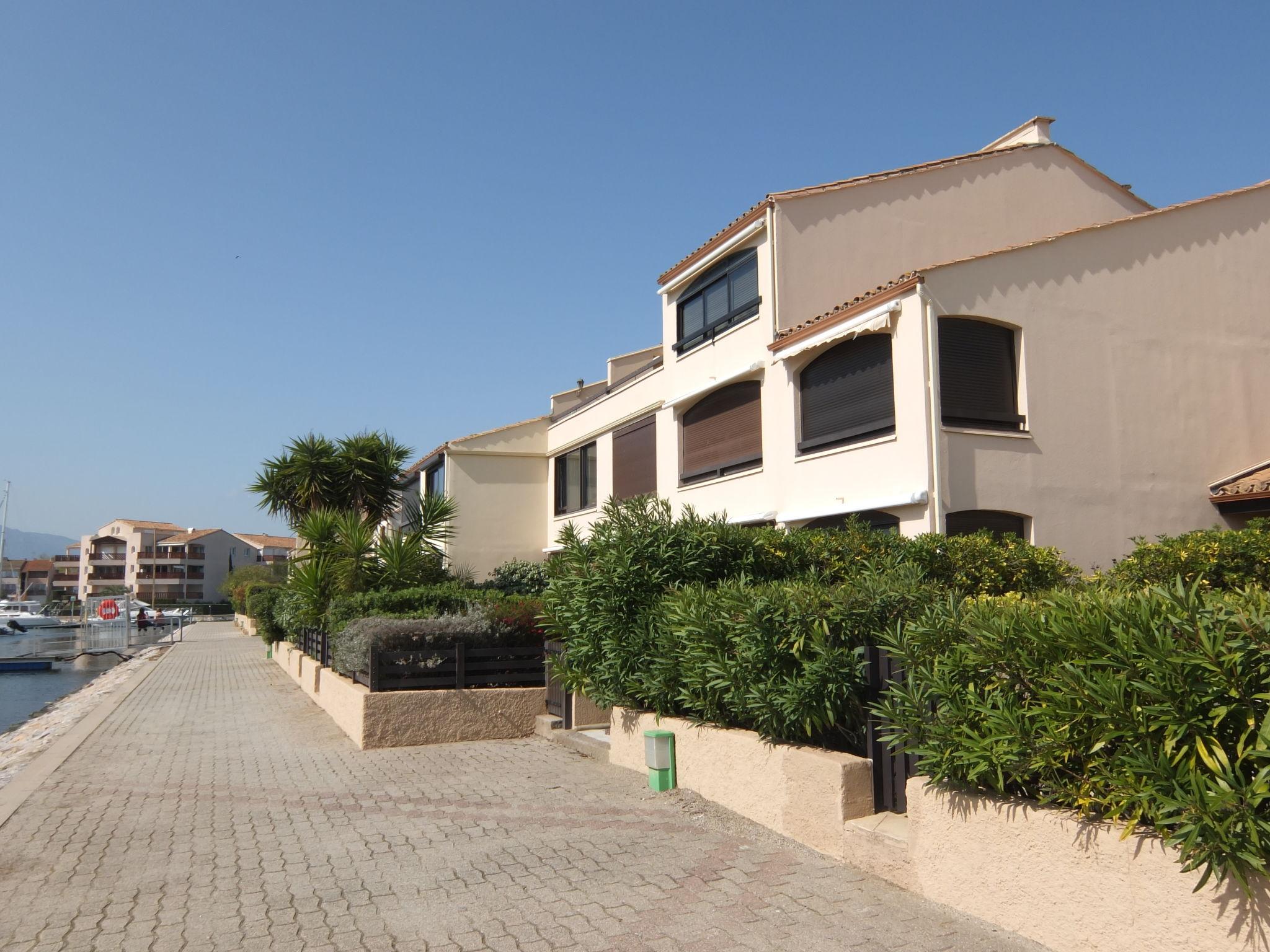 Photo 30 - Maison de 2 chambres à Saint-Cyprien avec piscine et vues à la mer