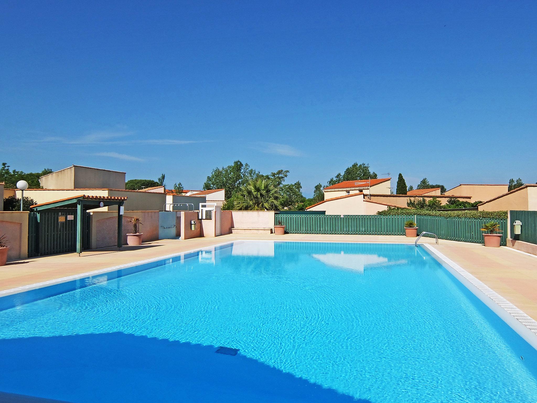 Photo 6 - 2 bedroom House in Saint-Cyprien with swimming pool and sea view