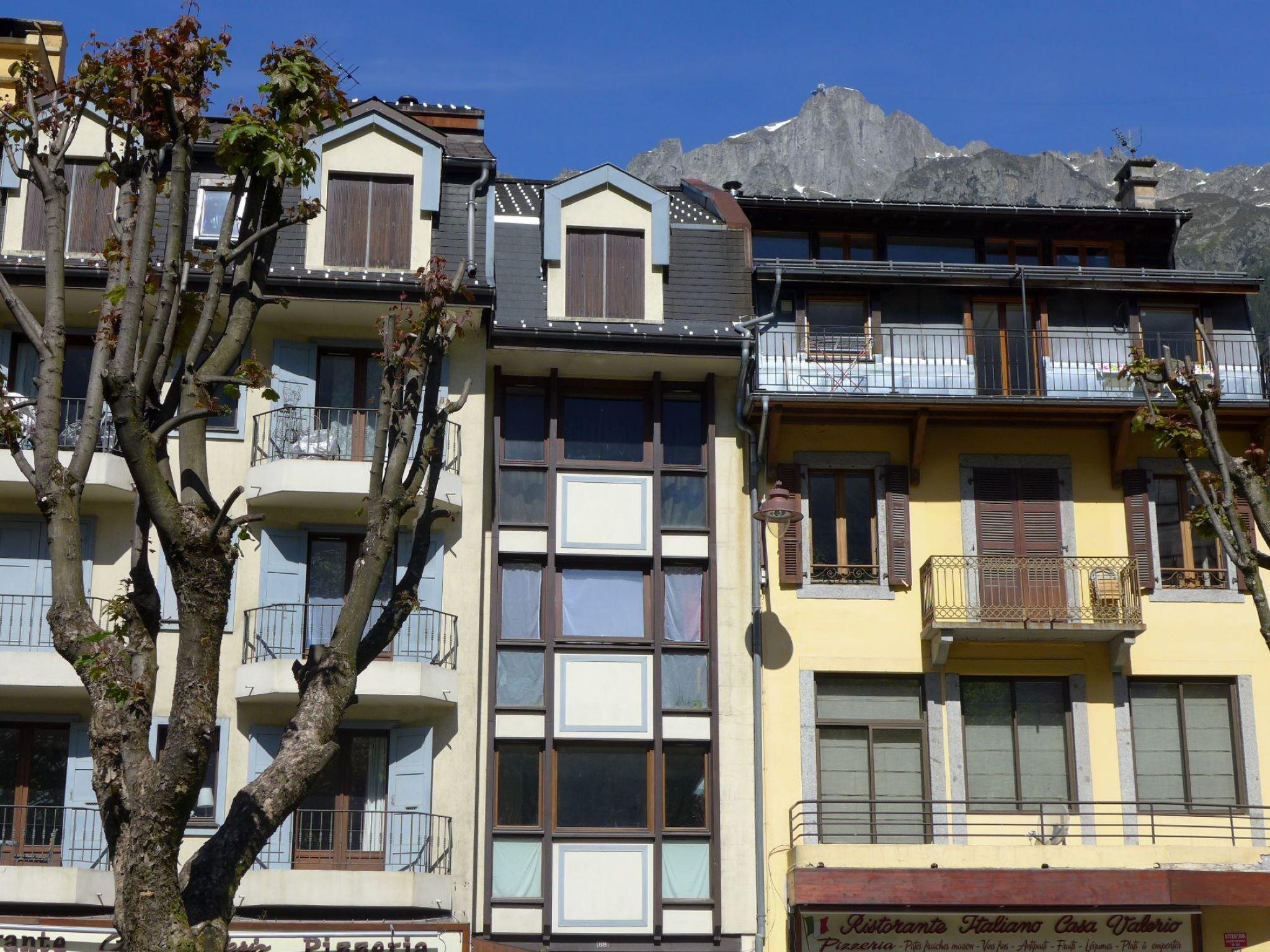 Foto 10 - Apartment mit 1 Schlafzimmer in Chamonix-Mont-Blanc mit blick auf die berge