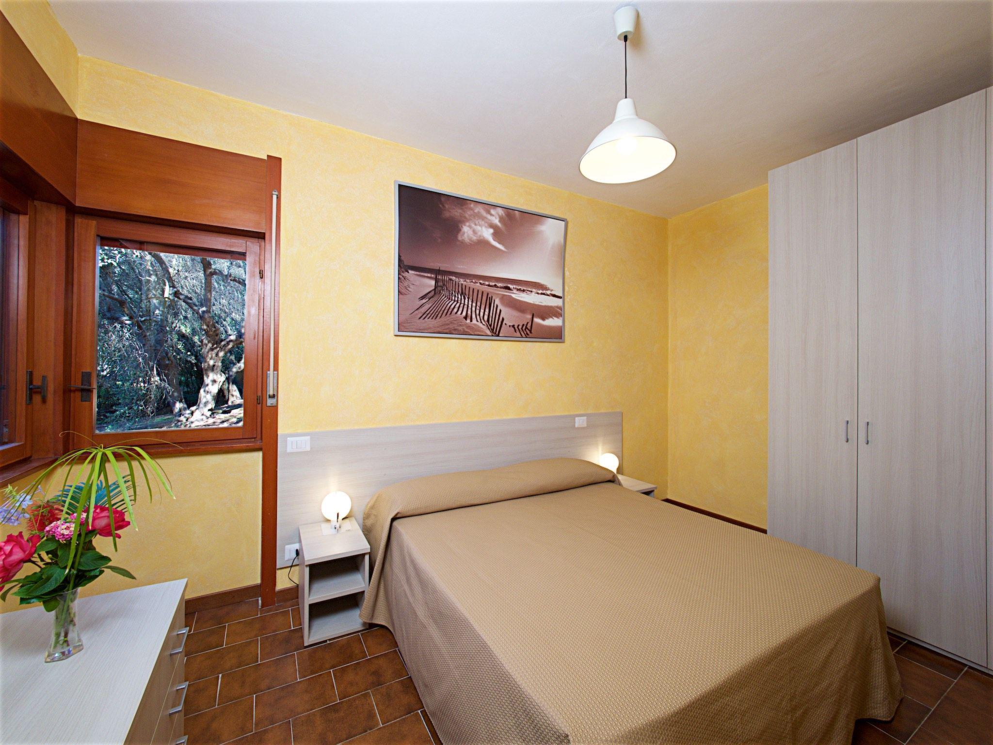 Foto 15 - Apartment mit 2 Schlafzimmern in Castiglione della Pescaia mit schwimmbad und blick aufs meer