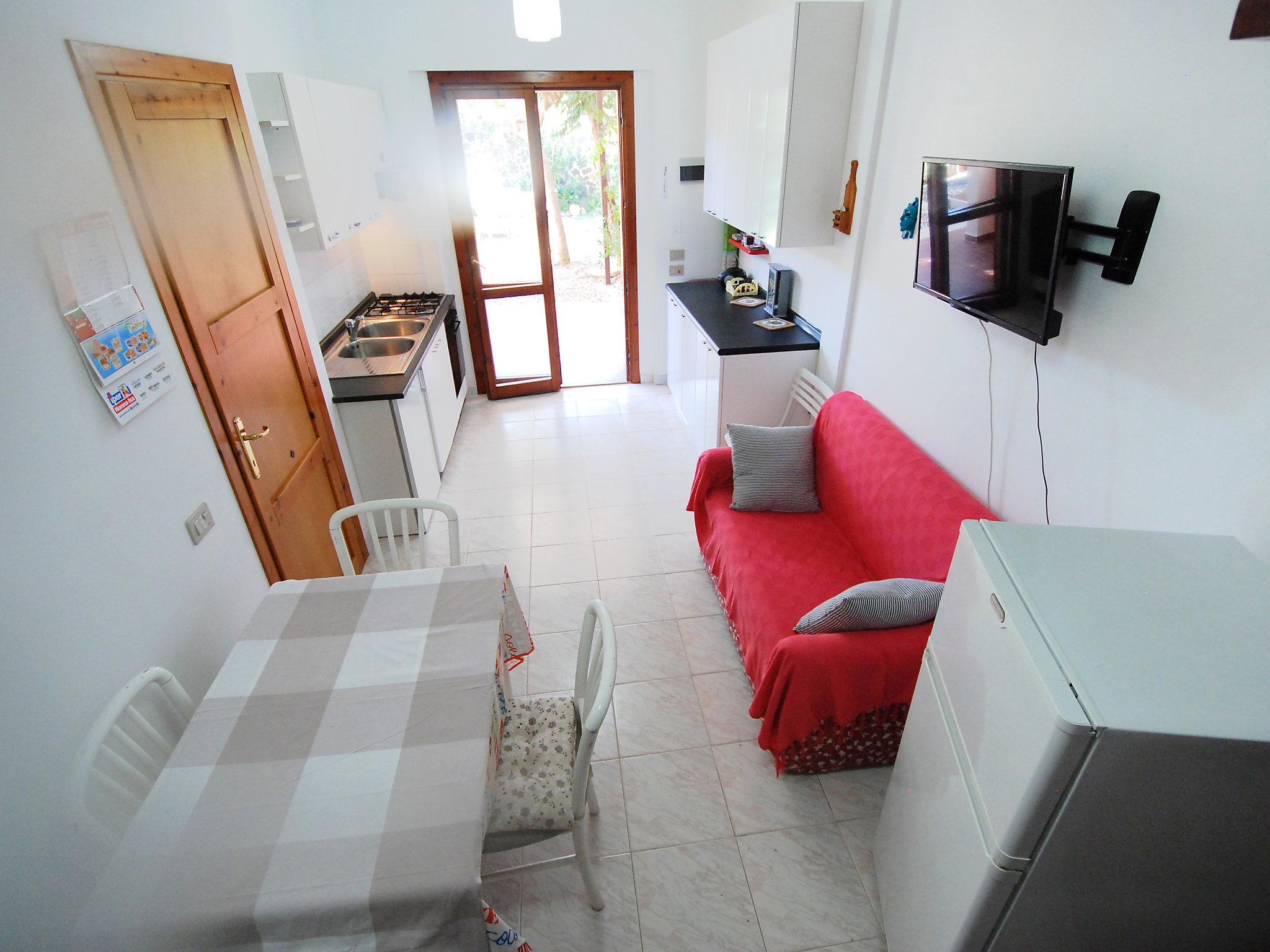 Photo 2 - 2 bedroom House in Villasimius with garden and sea view