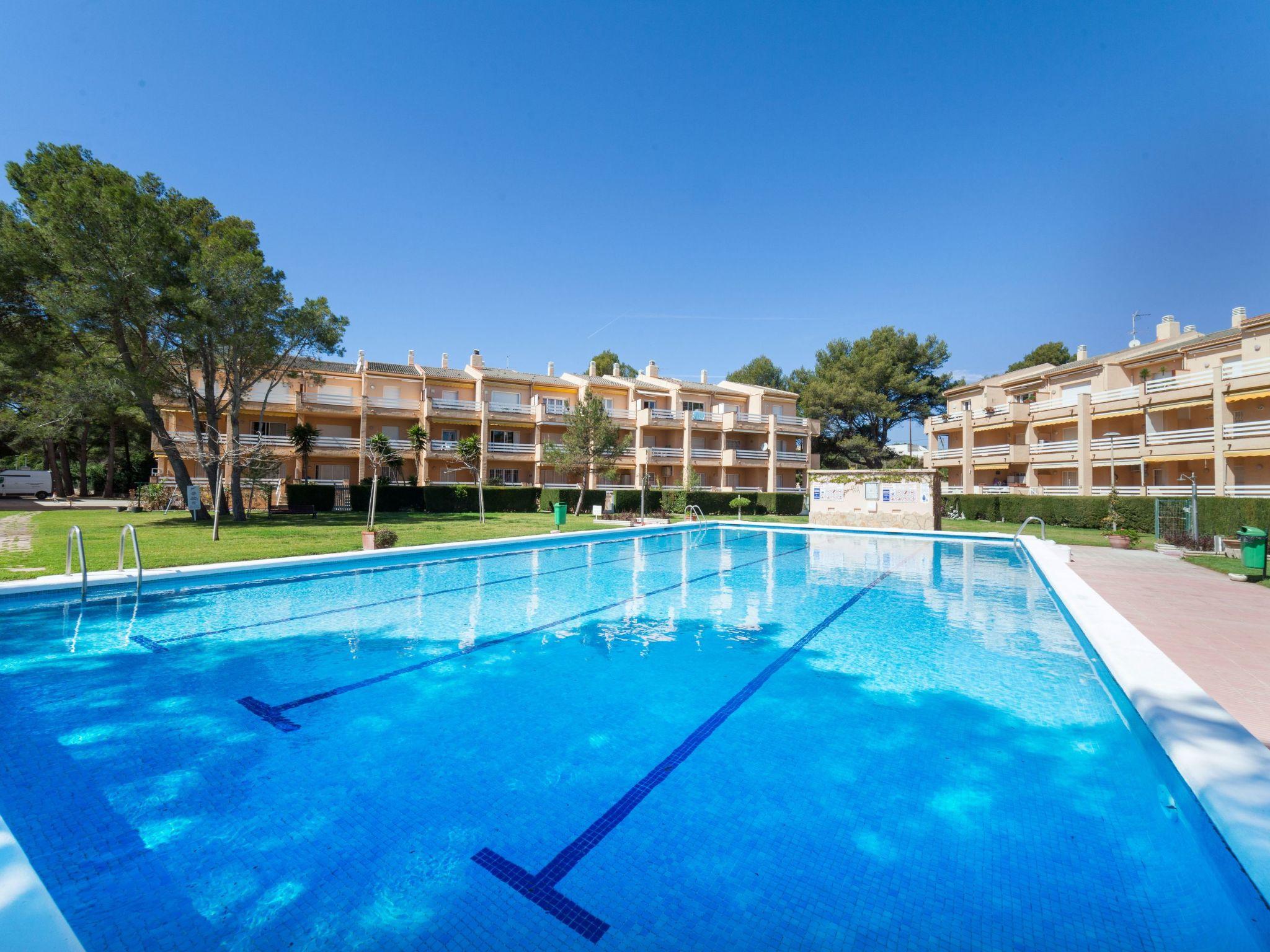 Photo 16 - 2 bedroom Apartment in Mont-roig del Camp with swimming pool and sea view