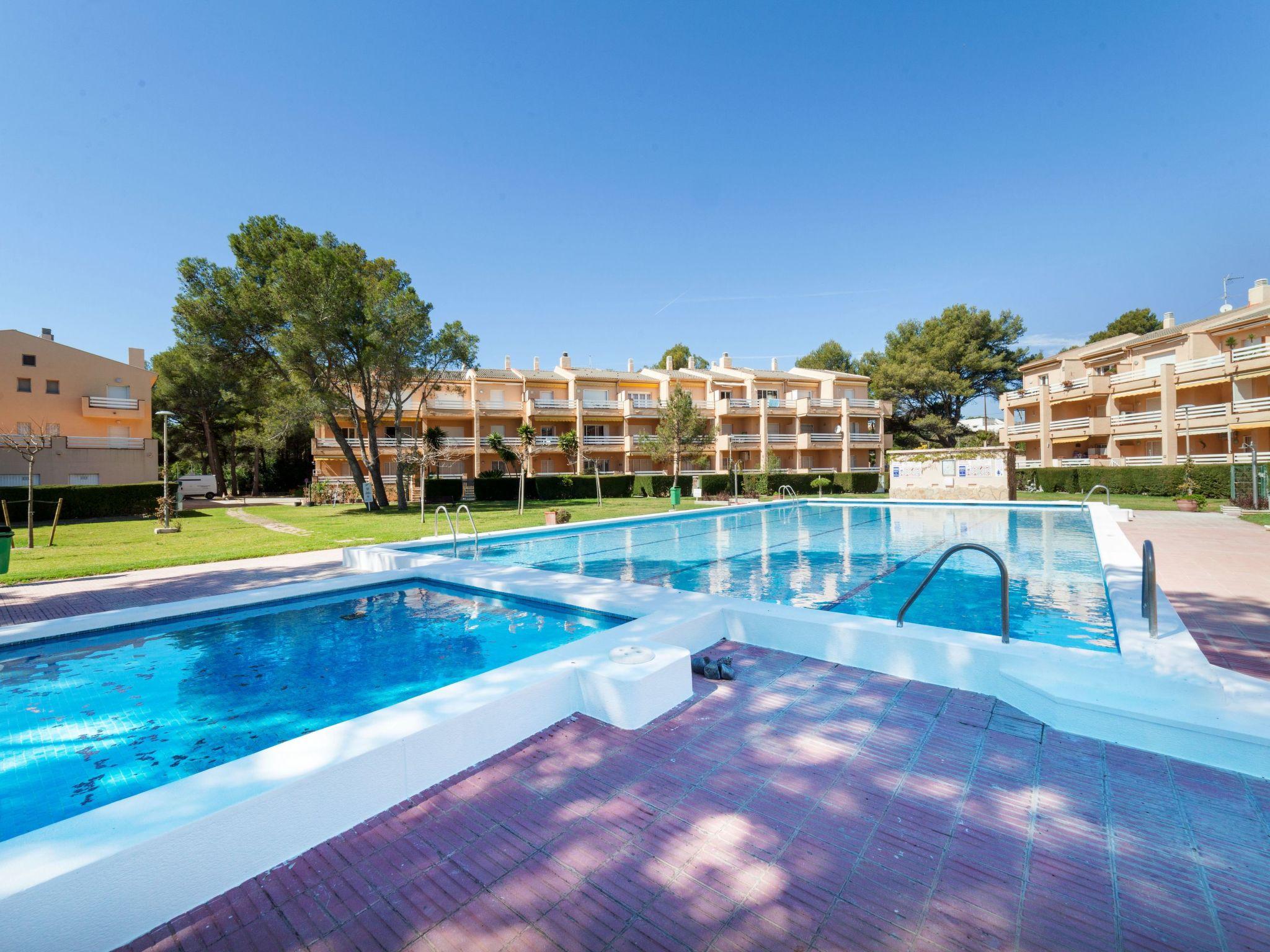 Foto 1 - Apartamento de 2 quartos em Mont-roig del Camp com piscina e vistas do mar