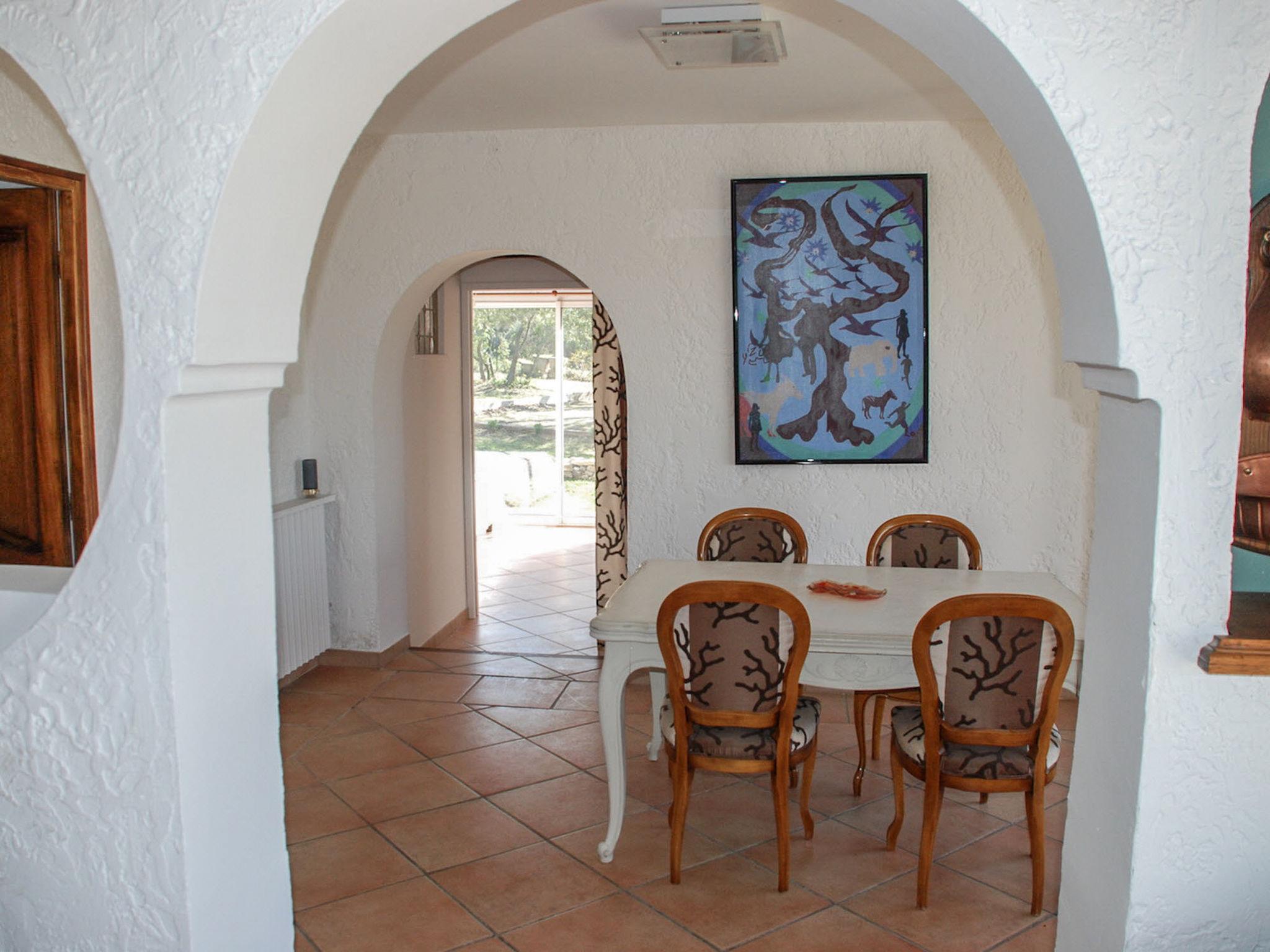 Photo 9 - 3 bedroom House in Saumane-de-Vaucluse with private pool and garden
