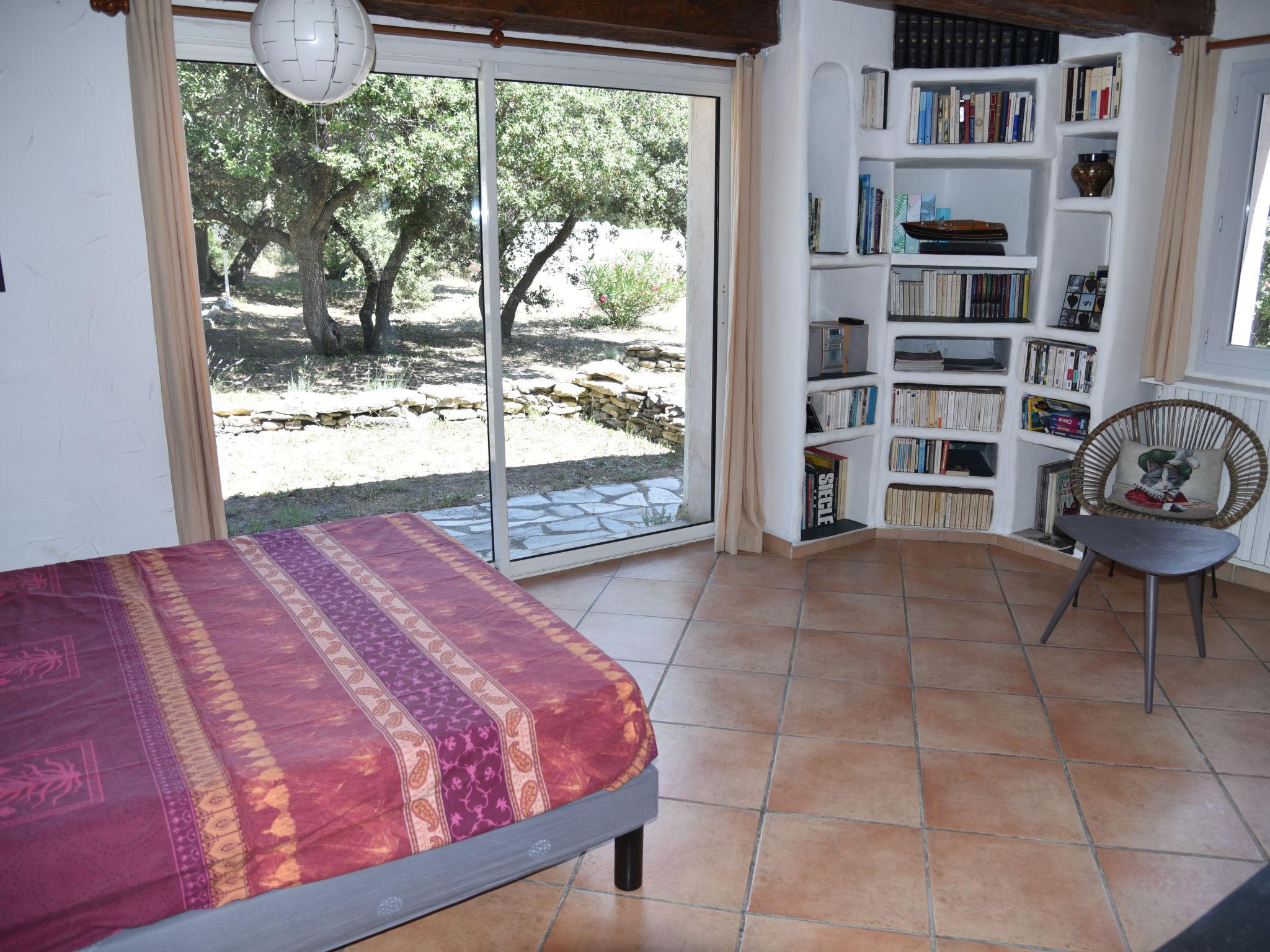 Photo 11 - Maison de 3 chambres à Saumane-de-Vaucluse avec piscine privée et jardin