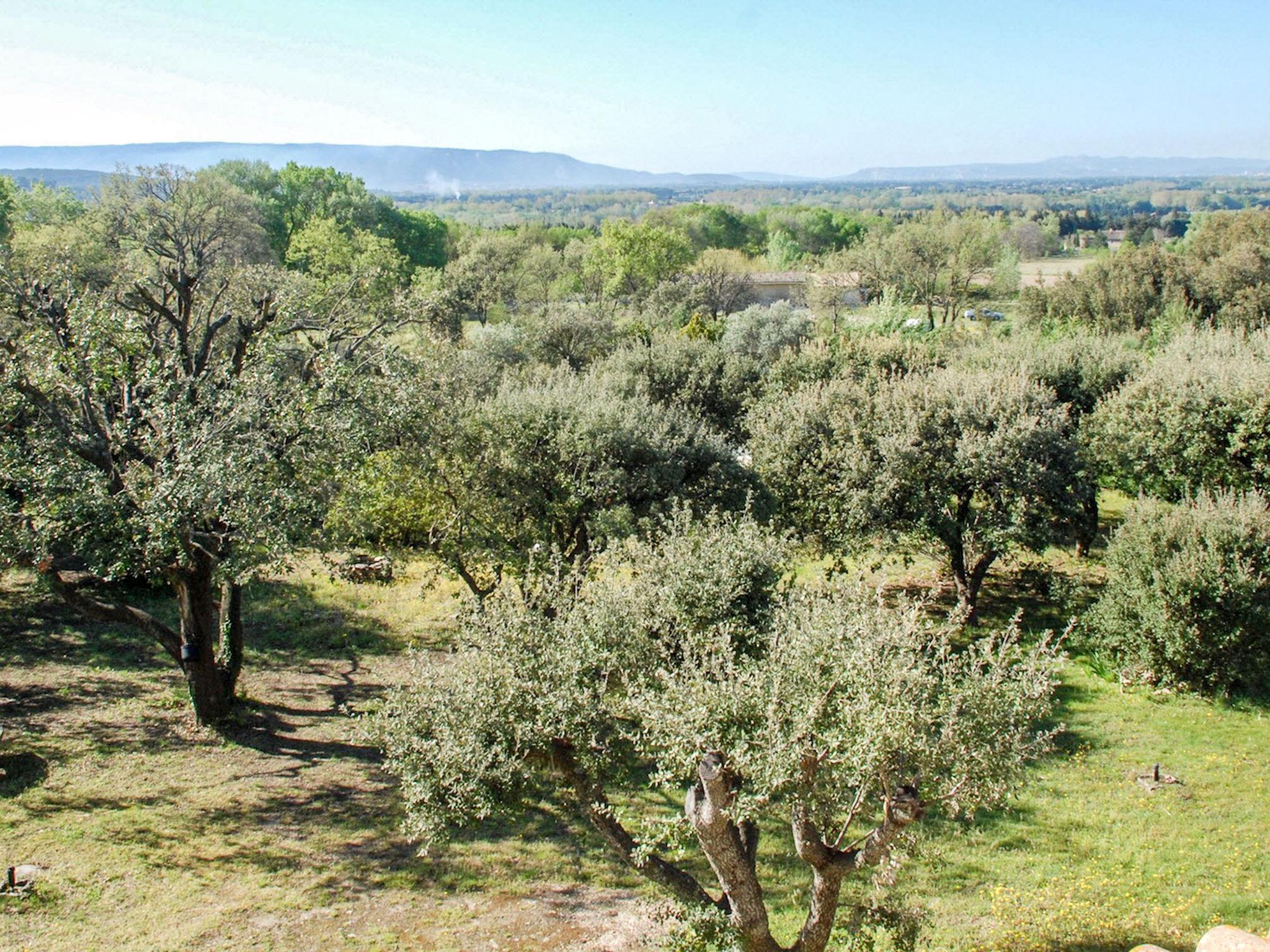 Photo 24 - Maison de 3 chambres à Saumane-de-Vaucluse avec piscine privée et jardin