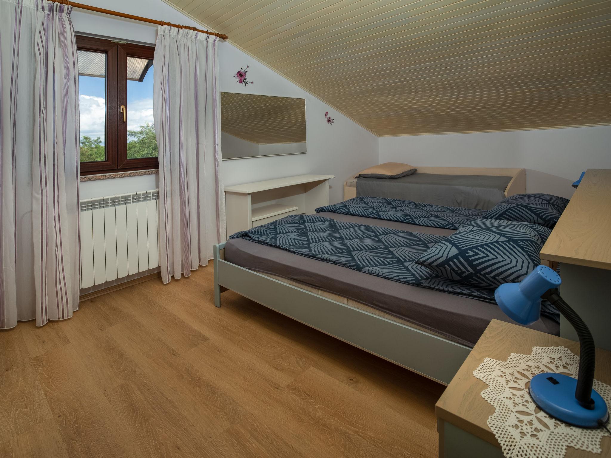Foto 5 - Appartamento con 2 camere da letto a Kaštelir-Labinci con piscina e vista mare