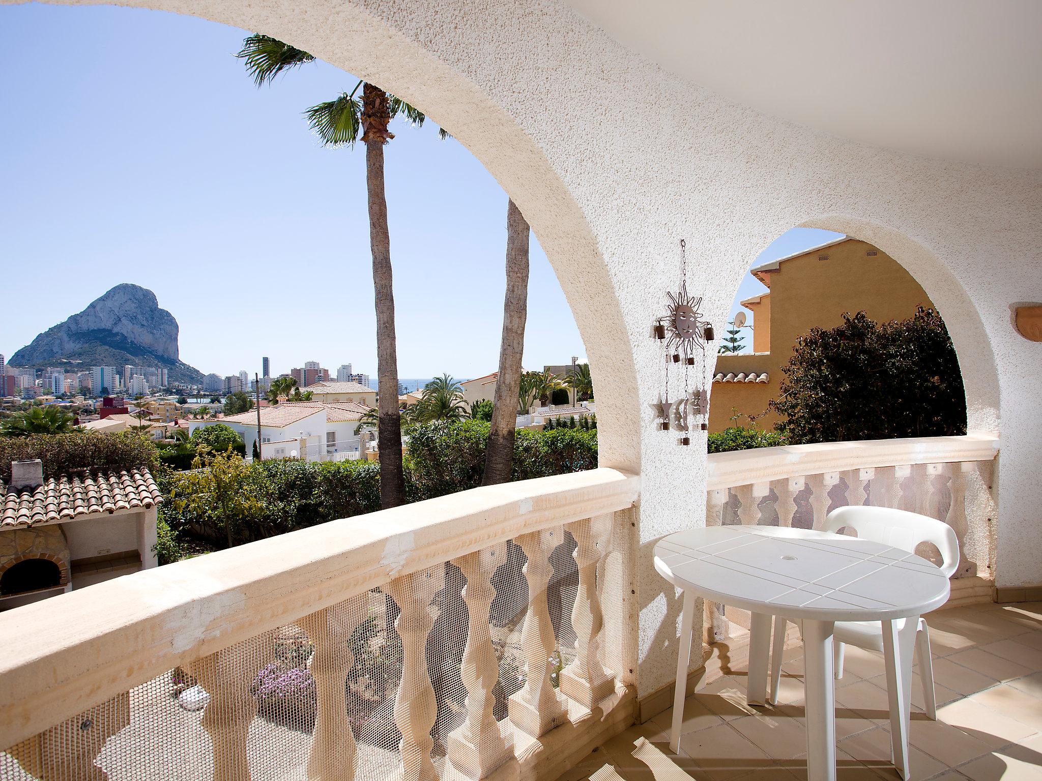 Foto 2 - Casa de 3 quartos em Calp com piscina privada e vistas do mar