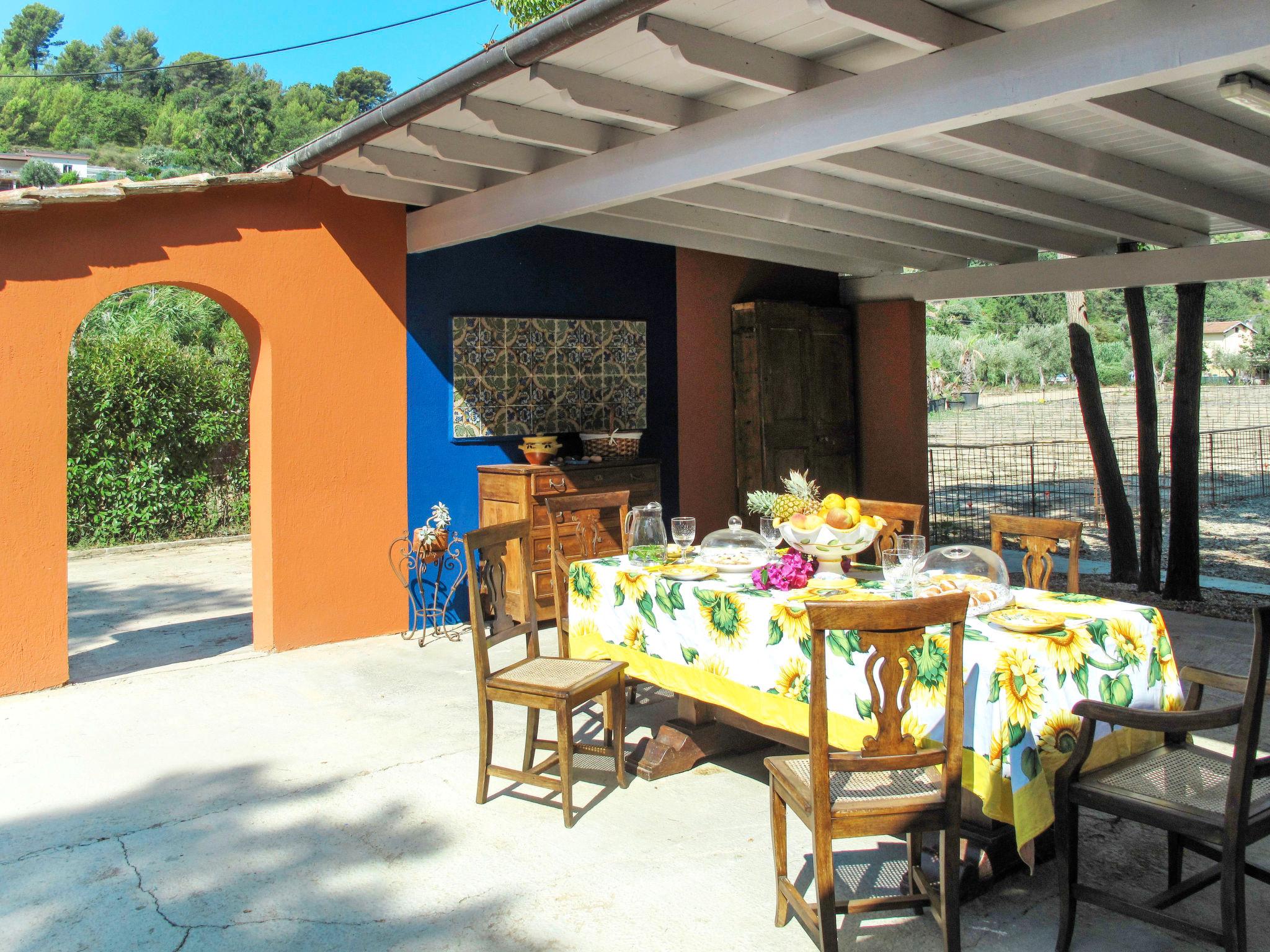 Photo 2 - Maison en Civezza avec piscine privée et jardin