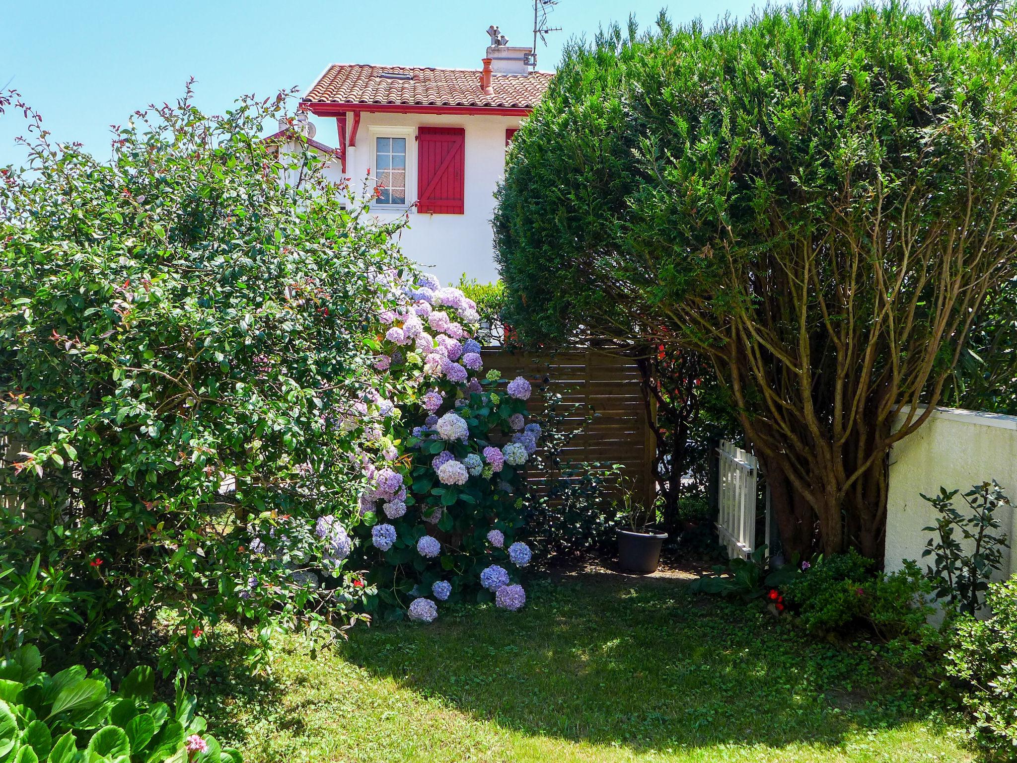 Photo 14 - Apartment in Bidart with garden and terrace