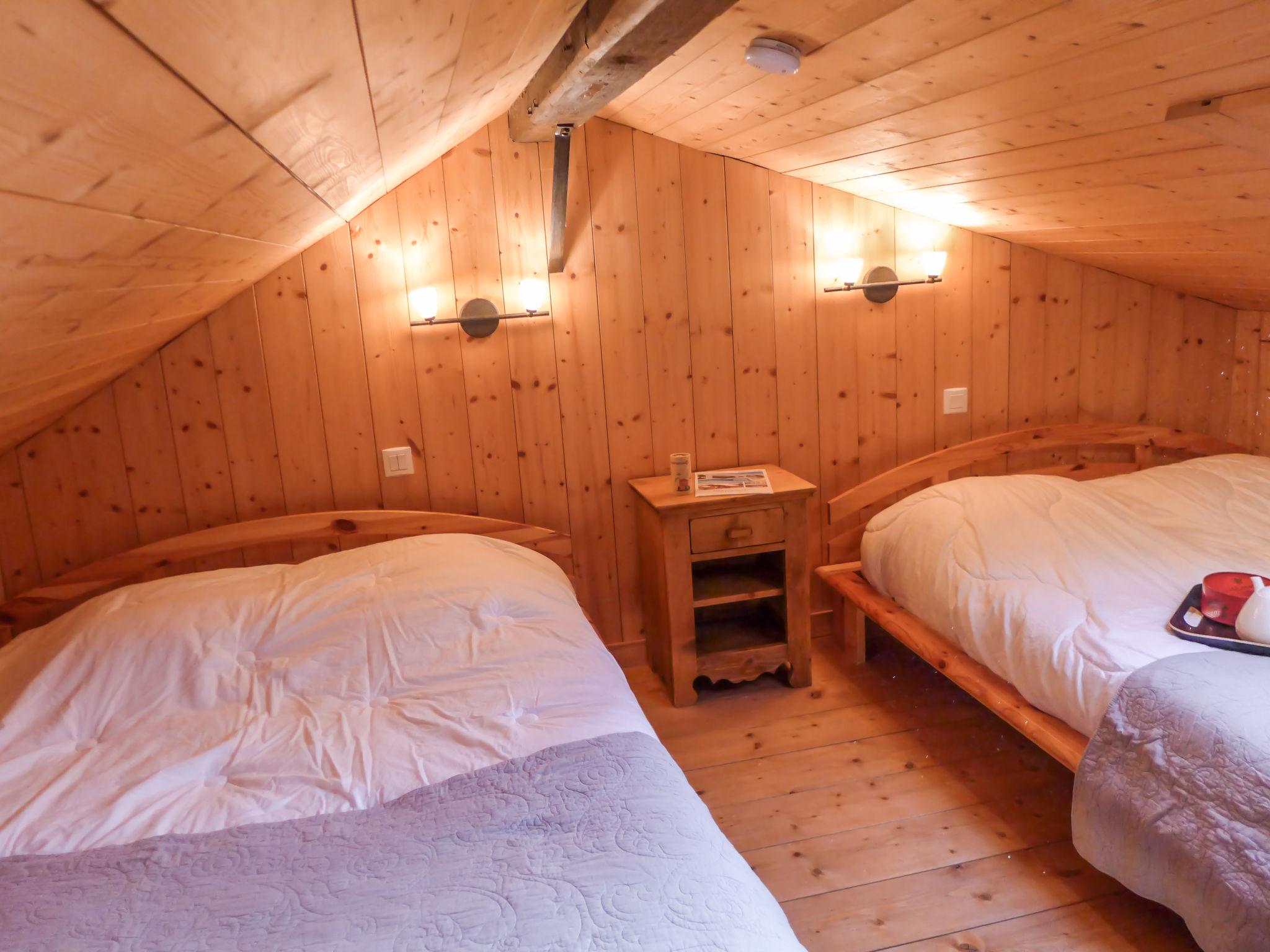 Foto 10 - Haus mit 1 Schlafzimmer in Chamonix-Mont-Blanc mit garten und blick auf die berge