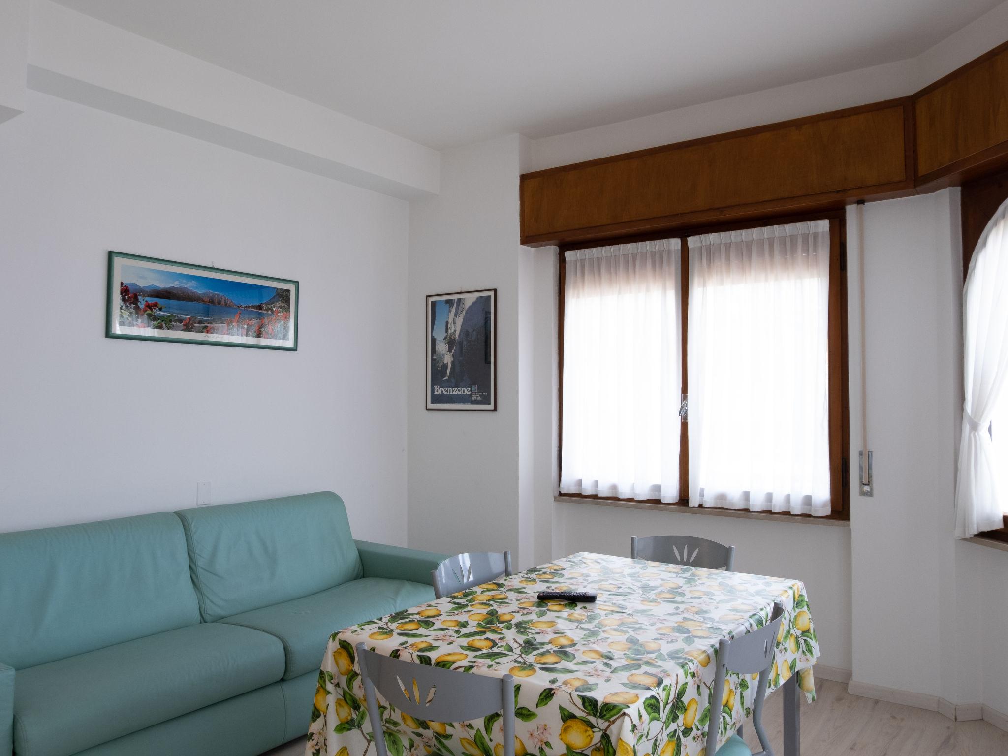 Foto 6 - Apartamento de 1 quarto em Brenzone sul Garda com jardim e terraço