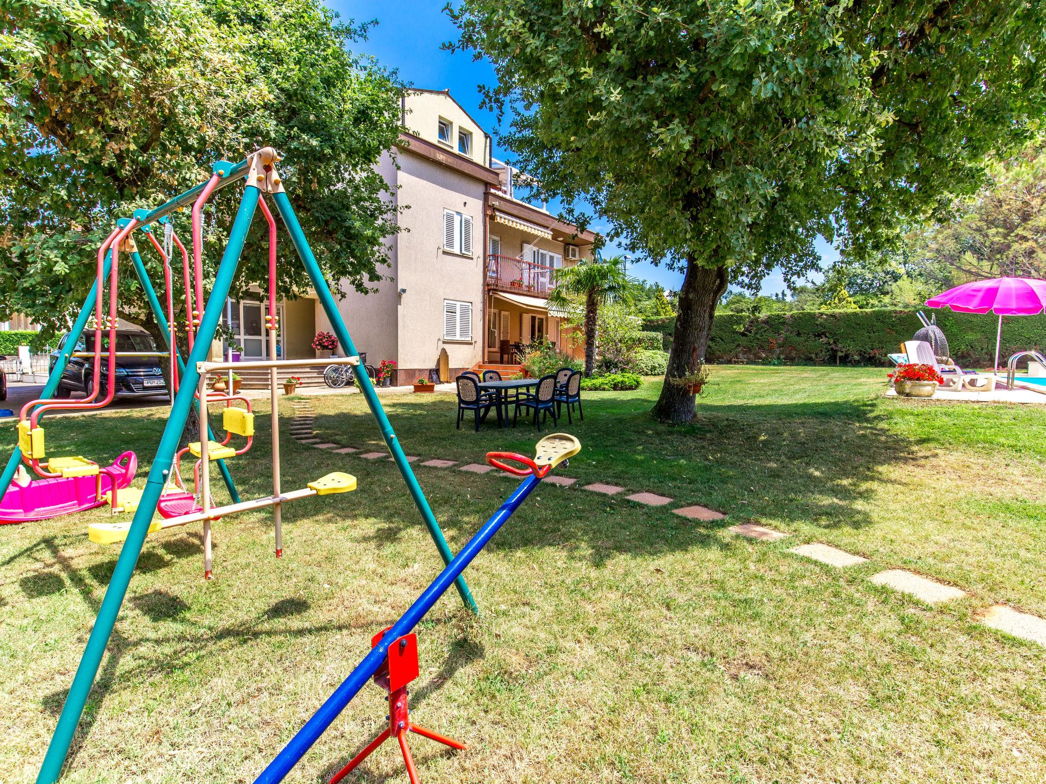 Photo 18 - Appartement de 3 chambres à Vodnjan avec piscine privée et jardin