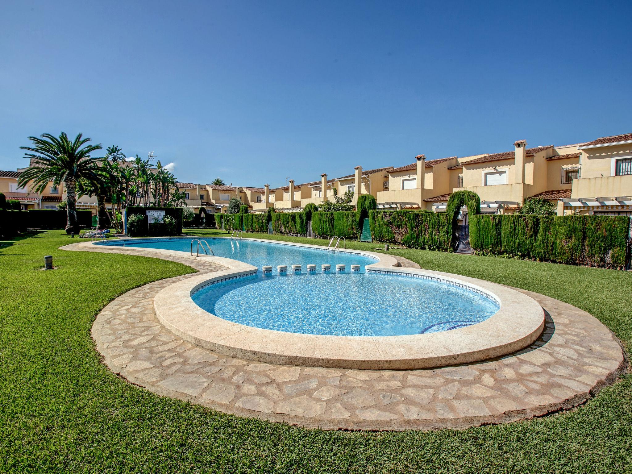 Foto 20 - Apartamento de 2 quartos em Dénia com piscina e vistas do mar