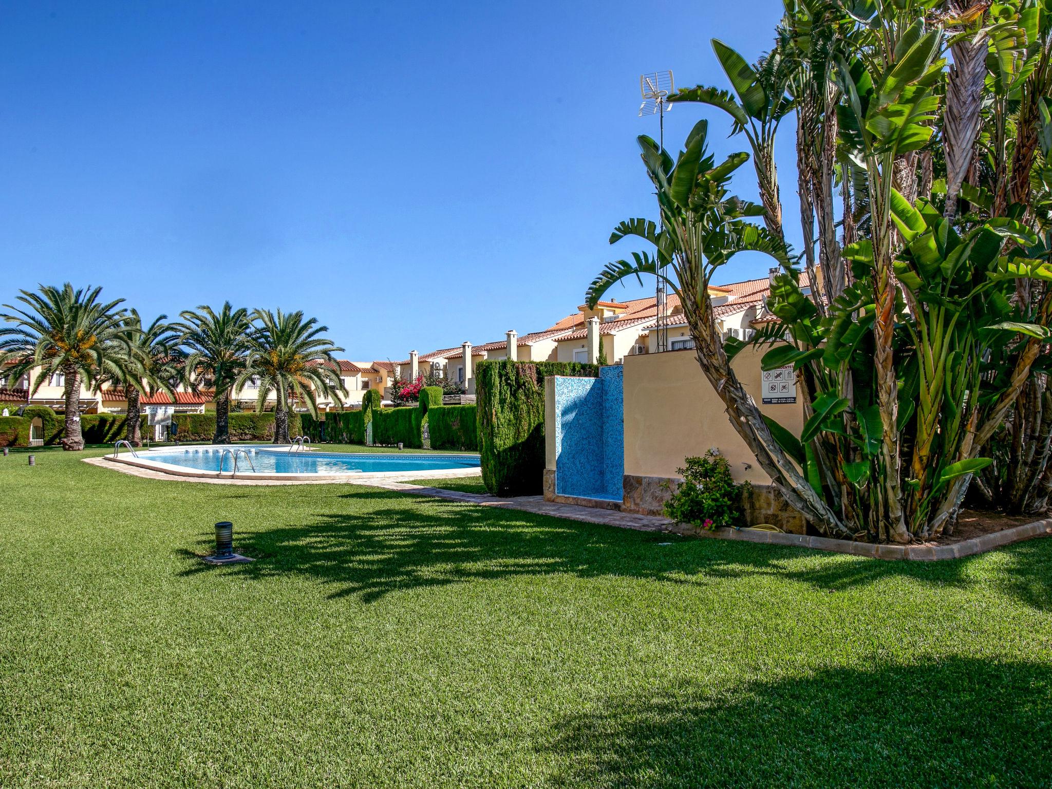 Photo 23 - Appartement de 2 chambres à Dénia avec piscine et vues à la mer