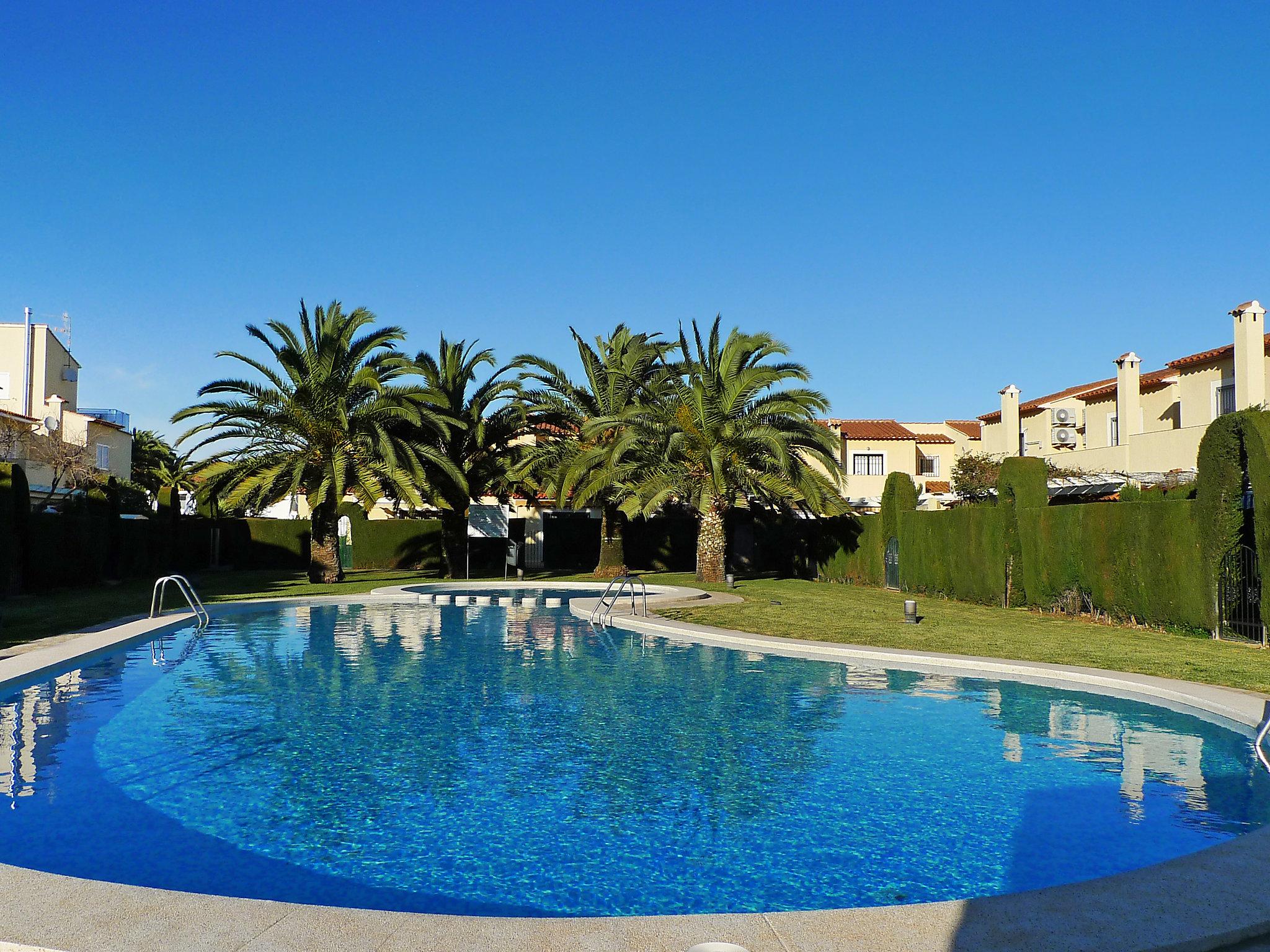 Foto 17 - Appartamento con 2 camere da letto a Dénia con piscina e giardino