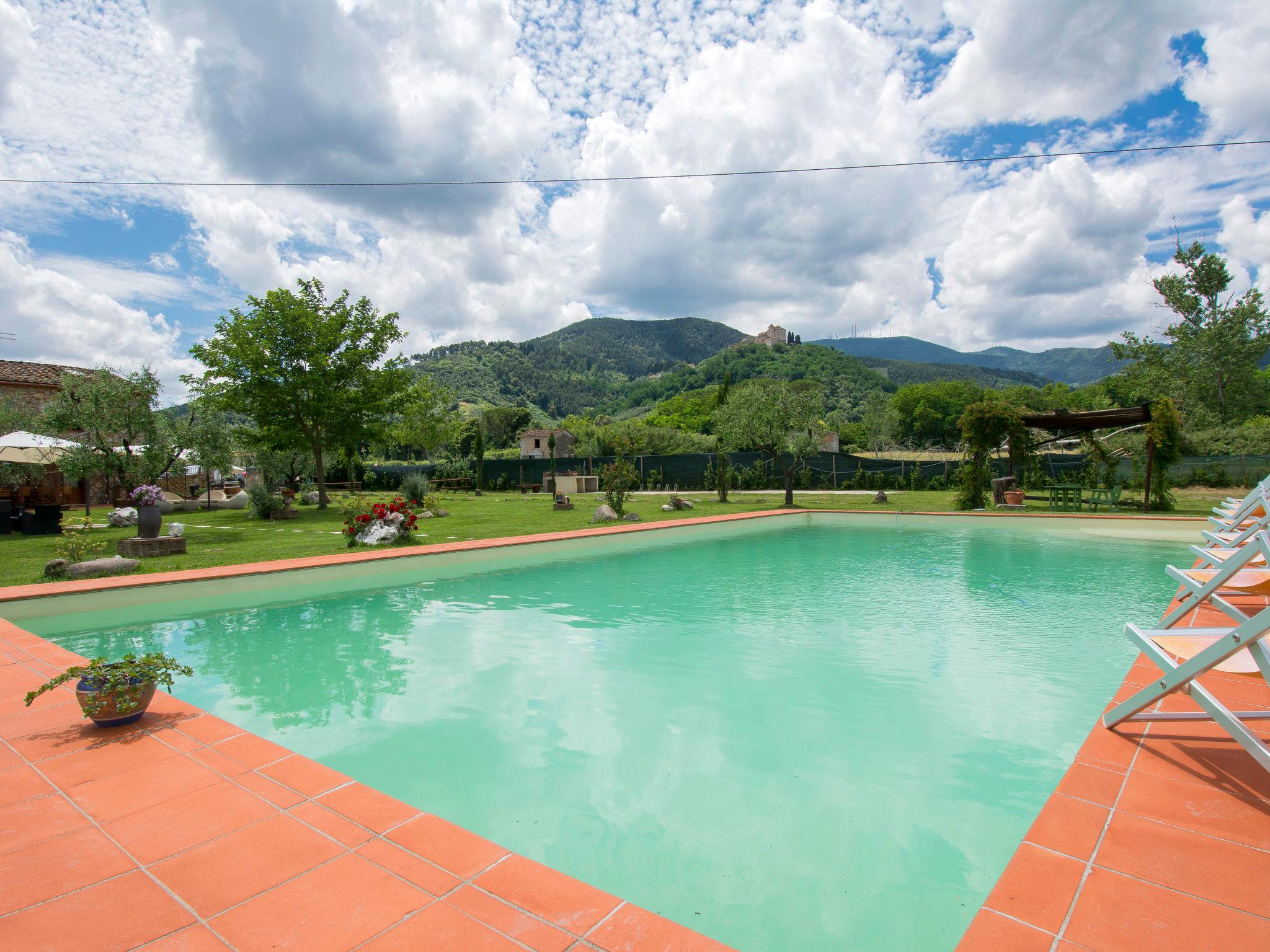 Photo 19 - Maison de 5 chambres à Capannori avec piscine privée et jardin