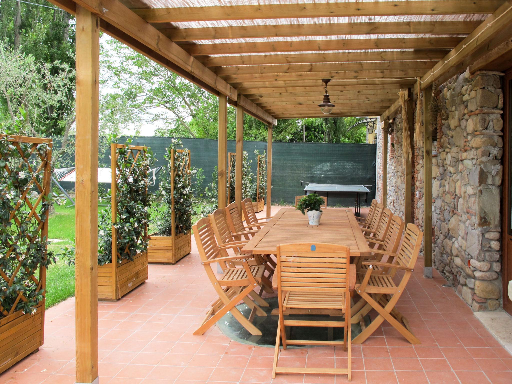 Foto 23 - Casa de 5 habitaciones en Capannori con piscina privada y jardín