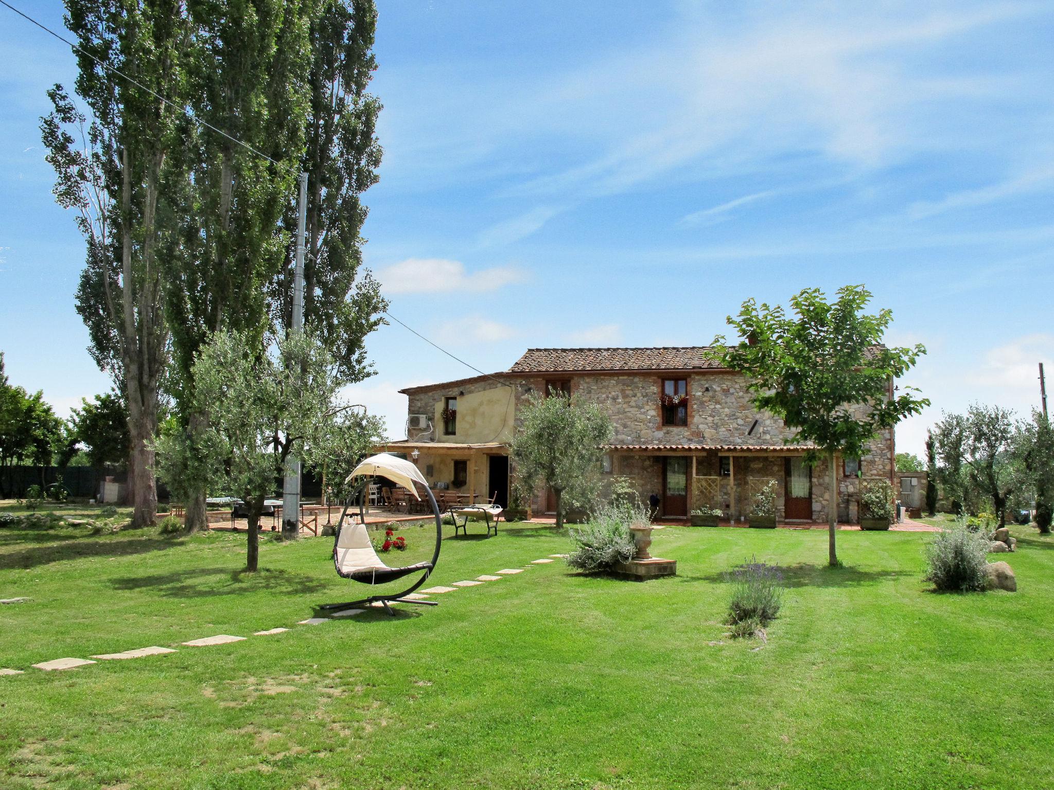 Foto 1 - Casa de 5 habitaciones en Capannori con piscina privada y jardín