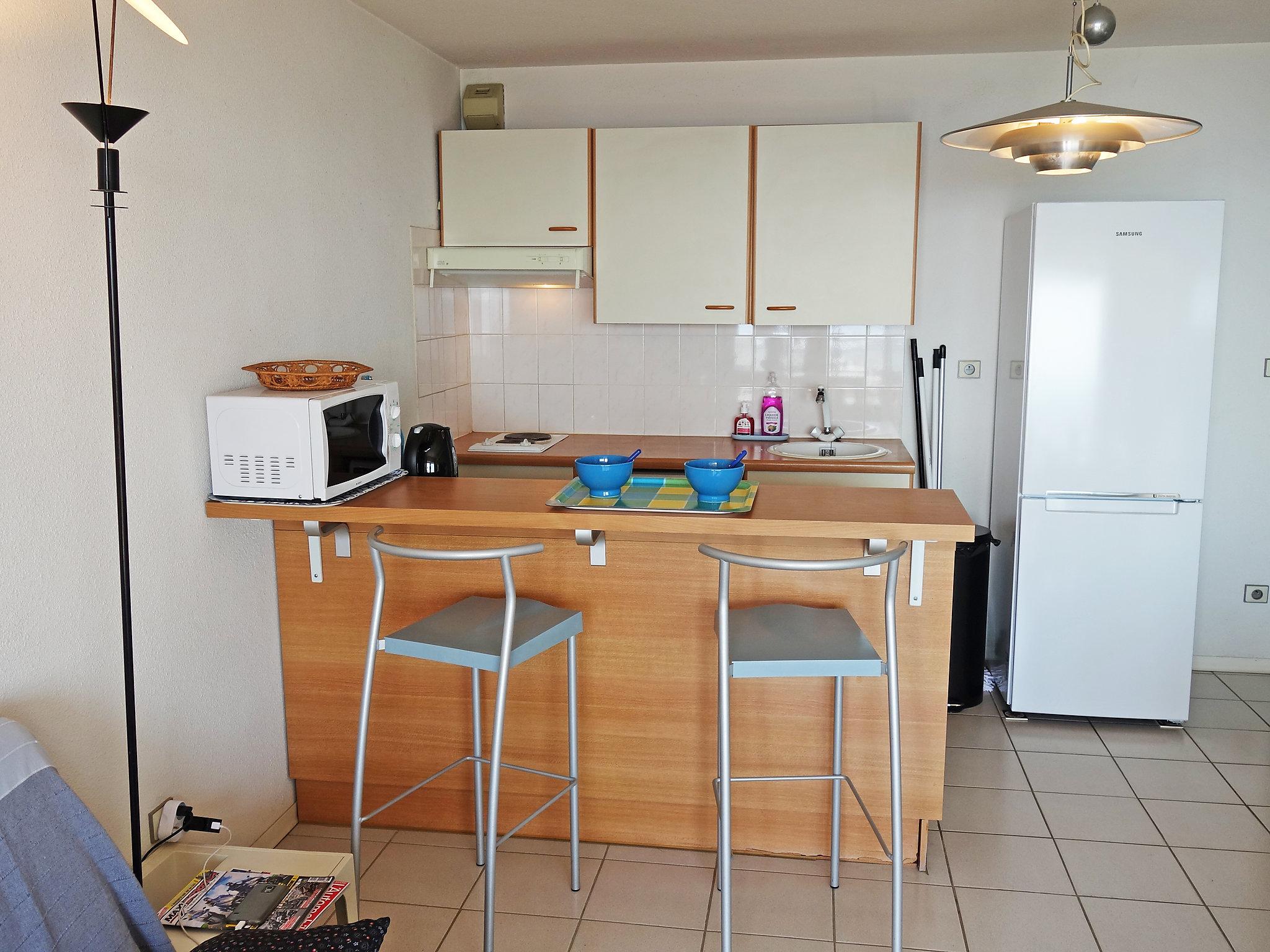 Foto 9 - Apartment mit 1 Schlafzimmer in Canet-en-Roussillon mit terrasse