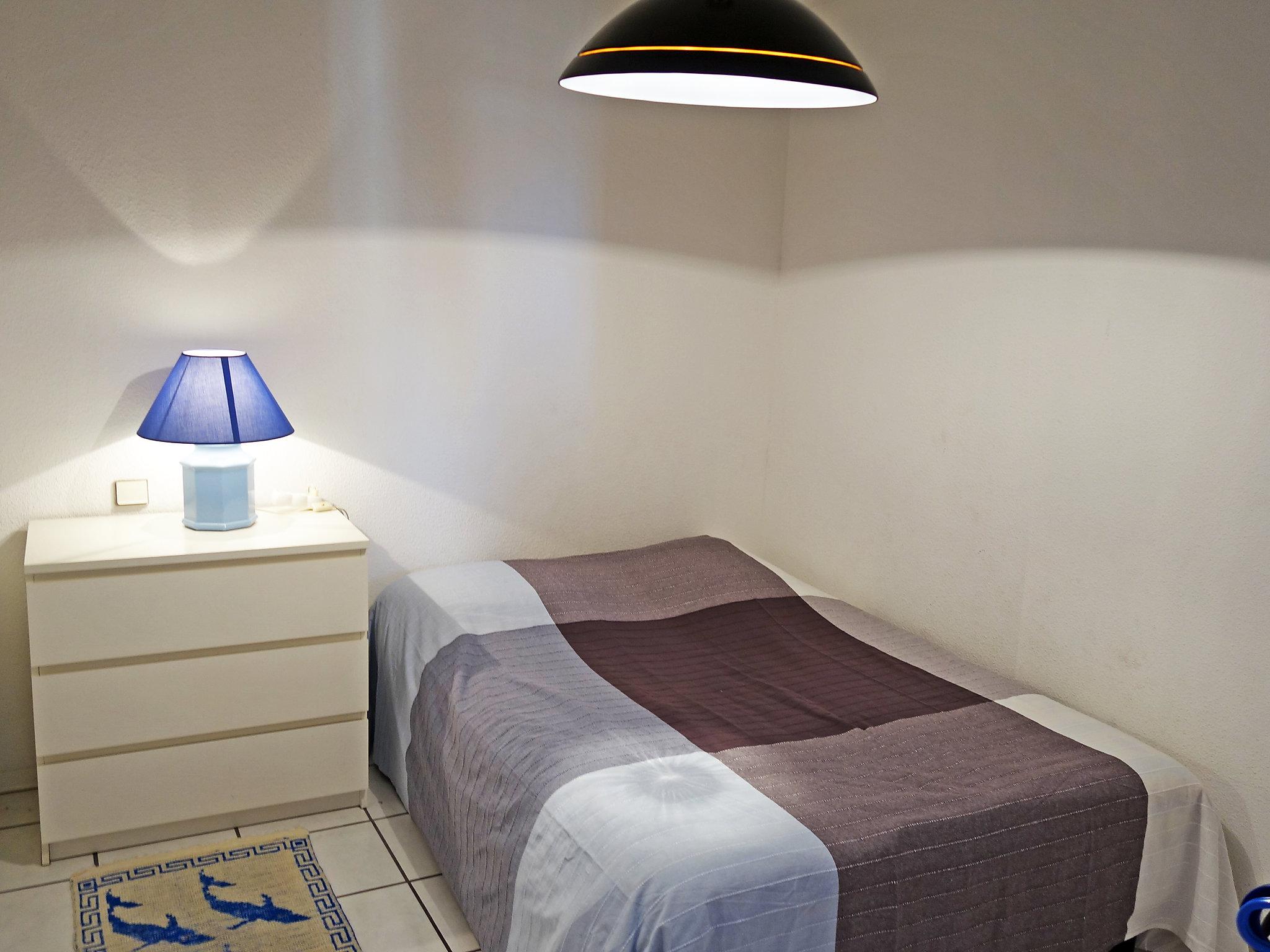 Foto 11 - Appartamento con 1 camera da letto a Canet-en-Roussillon con terrazza