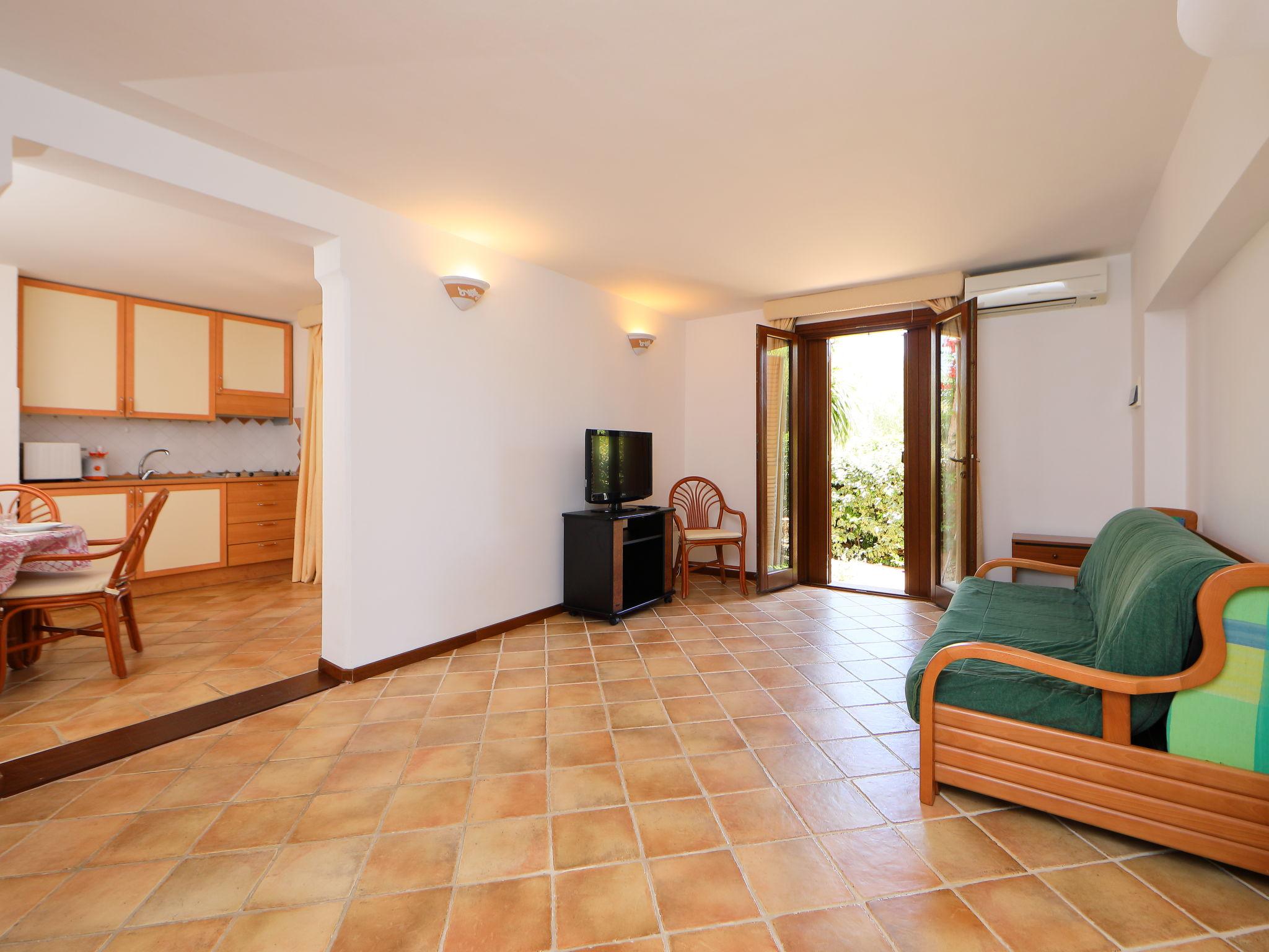 Foto 6 - Casa con 2 camere da letto a Loiri Porto San Paolo con piscina e vista mare