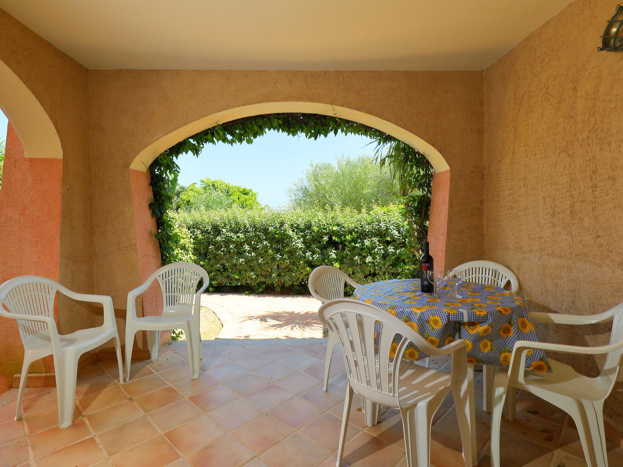 Foto 5 - Haus mit 2 Schlafzimmern in Loiri Porto San Paolo mit schwimmbad und blick aufs meer